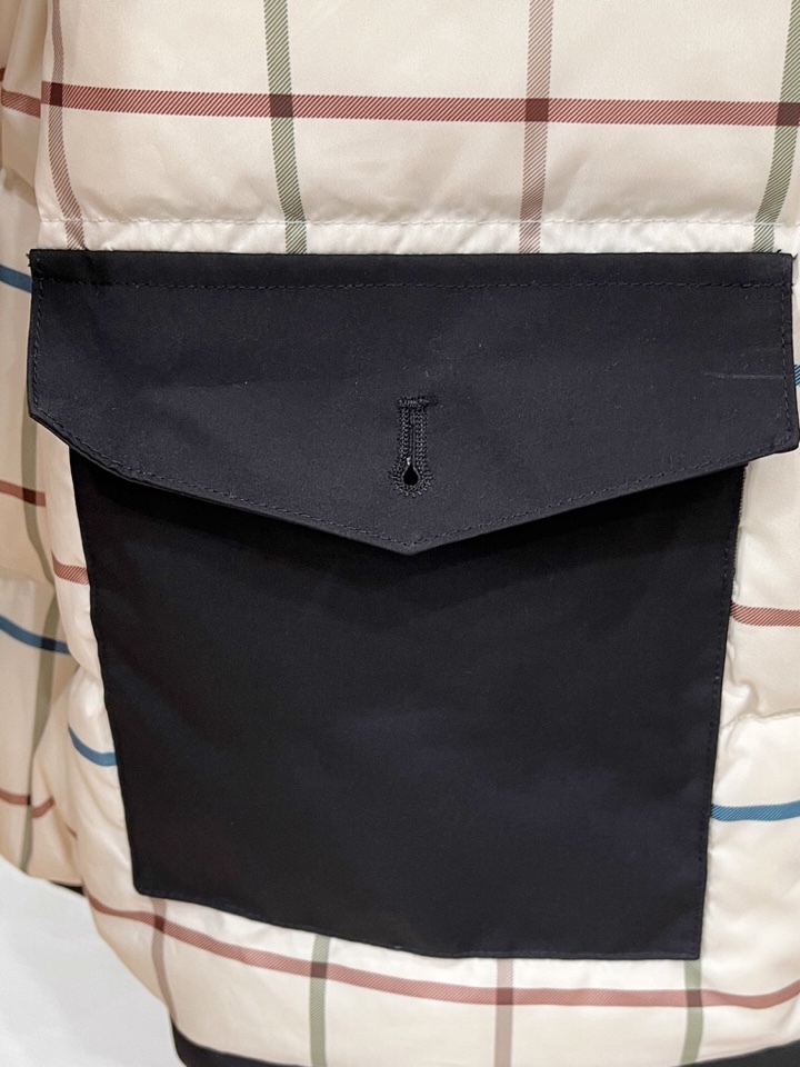 Loro Piana 诺悠翩雅lP🆕 秋冬火爆经典立领款羽绒服外套\n颜色：黑色，藏青\n码数：M-3 