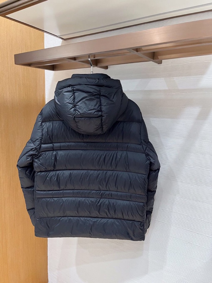 Ermenegildo Zegna 杰尼亚2025秋冬新款，连帽羽绒服\n码数：48-56\n（下单请报