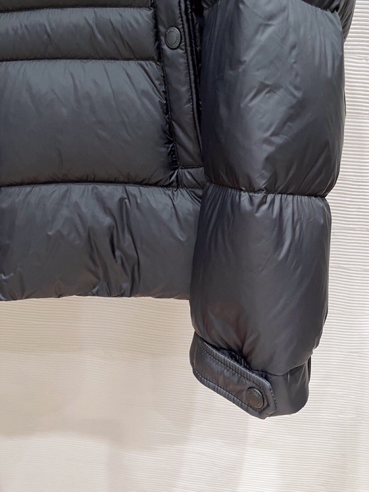 Ermenegildo Zegna 杰尼亚2025秋冬新款，连帽羽绒服\n码数：48-56\n（下单请报