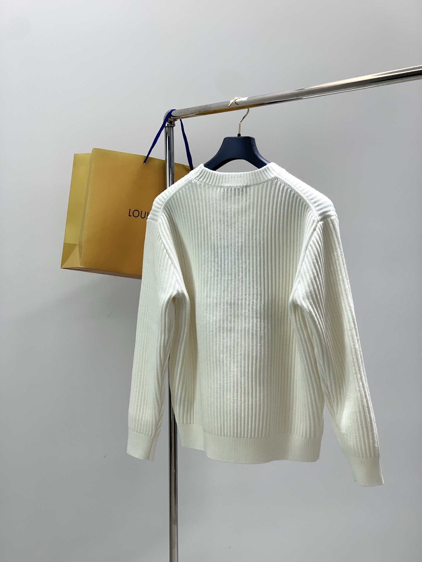 ，LouisVuitton 路易威登，2025秋季最新款，专柜同步有售，原单狠货，时尚休闲圆领长袖针织毛