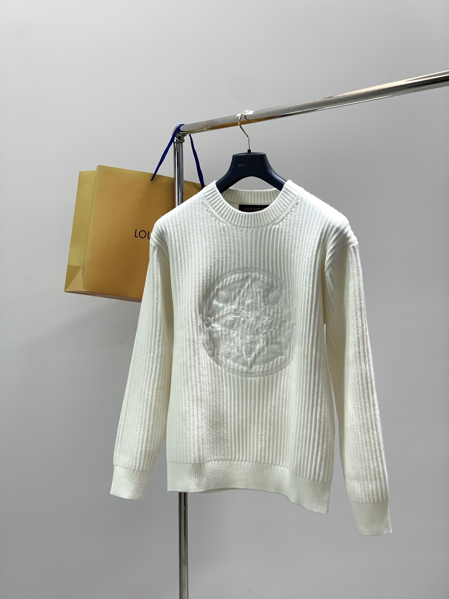 ，LouisVuitton 路易威登，2025秋季最新款，专柜同步有售，原单狠货，时尚休闲圆领长袖针织毛