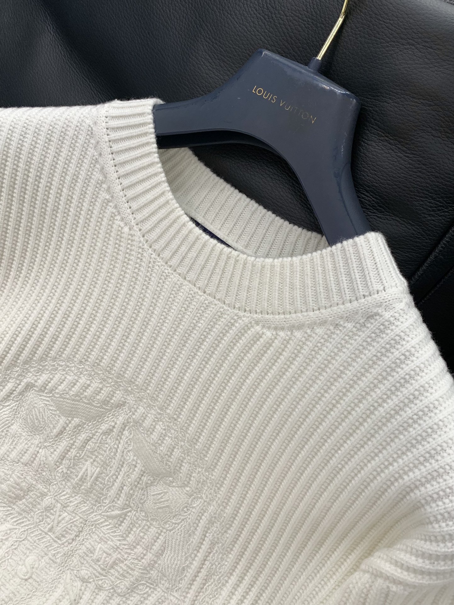 ，LouisVuitton 路易威登，2025秋季最新款，专柜同步有售，原单狠货，时尚休闲圆领长袖针织毛