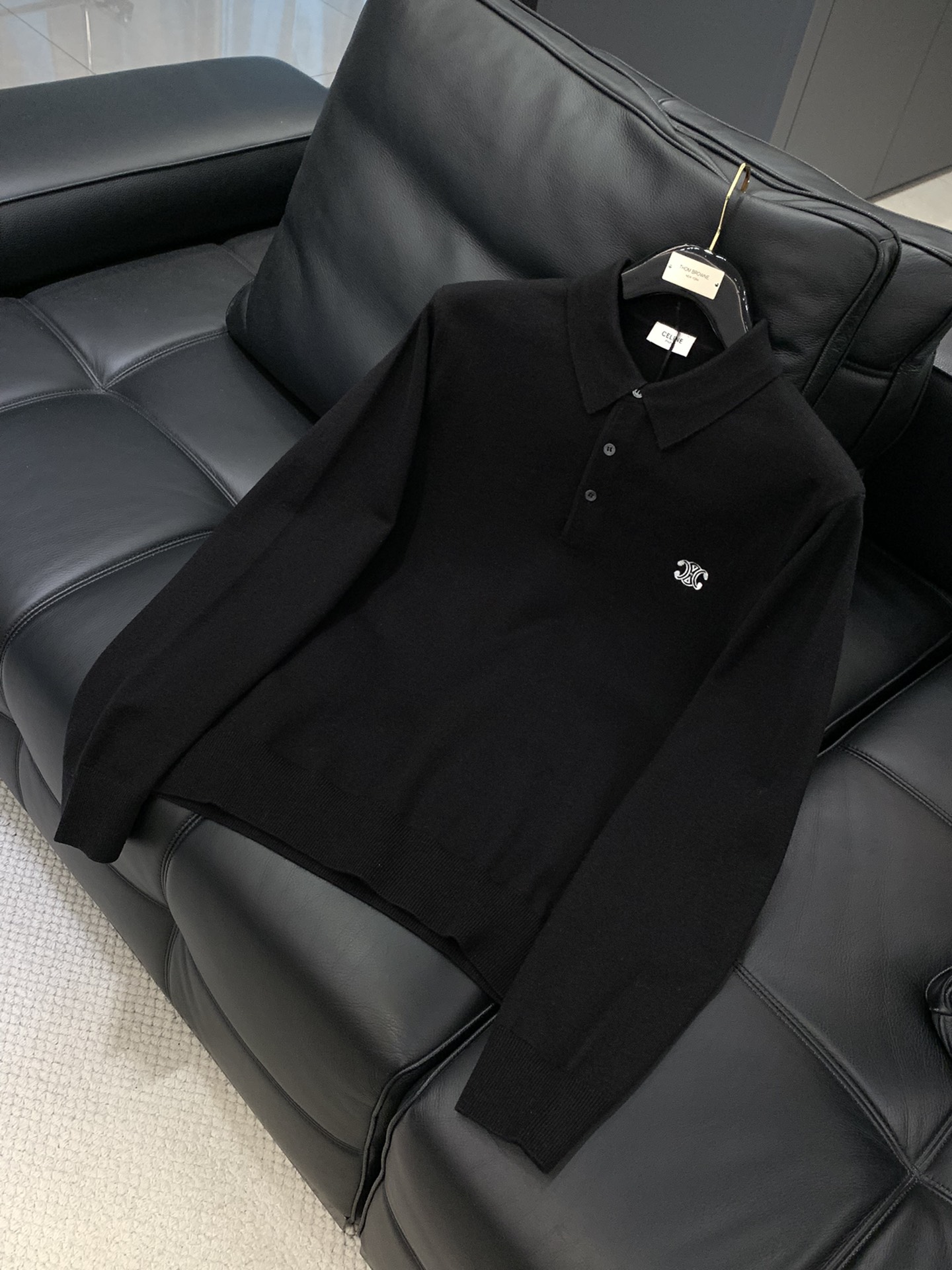 ，Celine 瑟琳，2025秋冬新品，专柜同步有售，原单狠货，时尚休闲翻领长袖针织毛衣，采用进口原版面