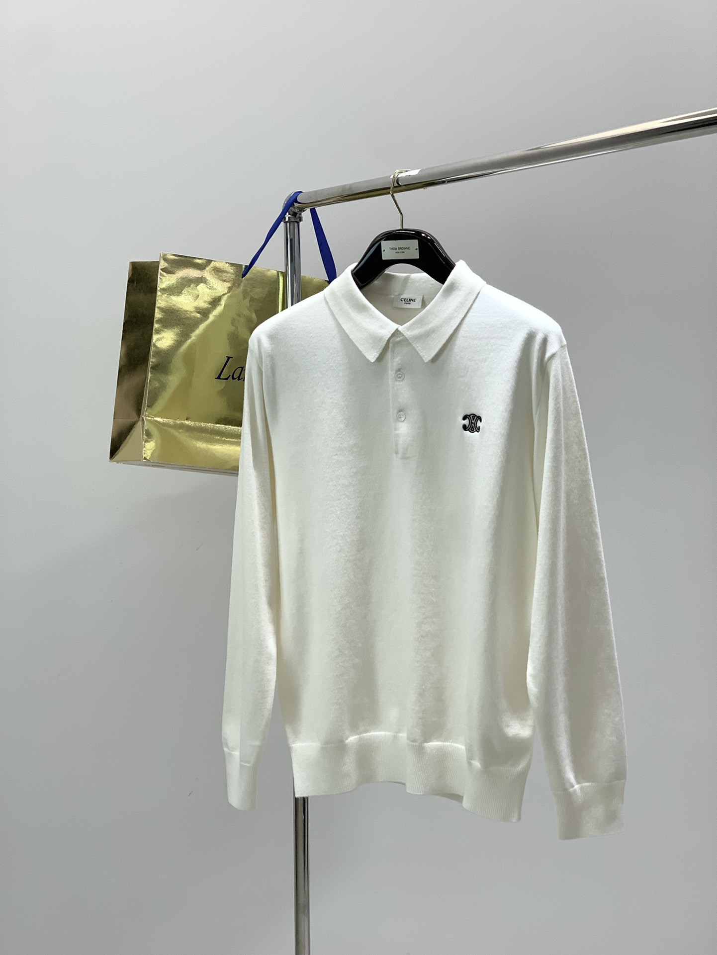 ，Celine 瑟琳，2025秋冬新品，专柜同步有售，原单狠货，时尚休闲翻领长袖针织毛衣，采用进口原版面