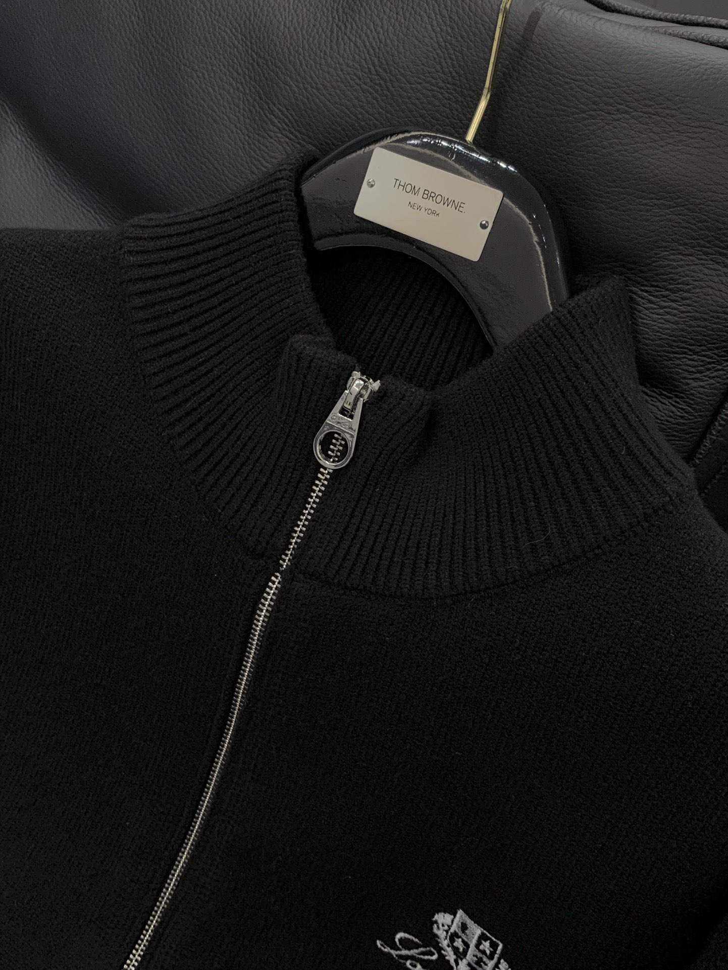 ，lP🆕(Loro Piana )，2025冬季最新品，专柜同步有售，原单狠货，时尚休闲针织开衫毛衣，采