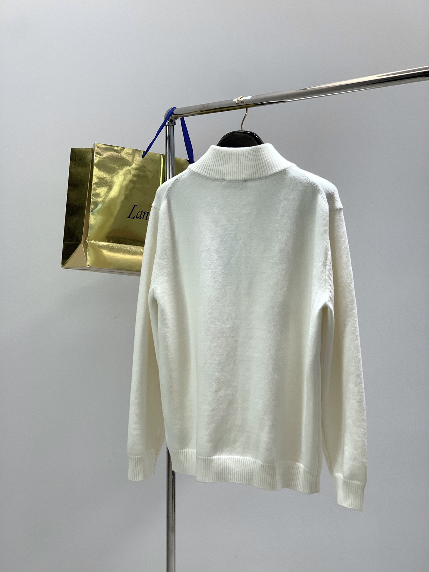 ，lP🆕(Loro Piana )，2025冬季最新品，专柜同步有售，原单狠货，时尚休闲针织开衫毛衣，采