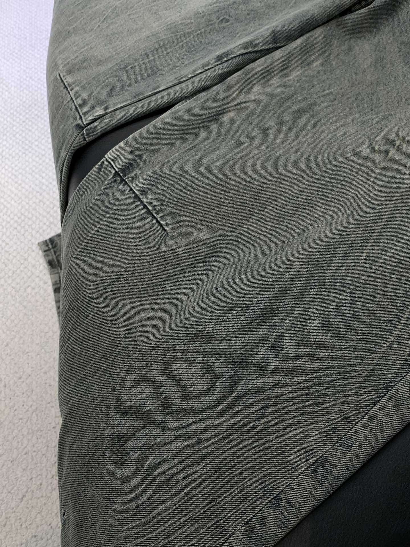 ，Maison Margiela马吉拉，2025秋季最新品，时尚休闲牛仔裤，专柜同步有售，原单狠货，采用