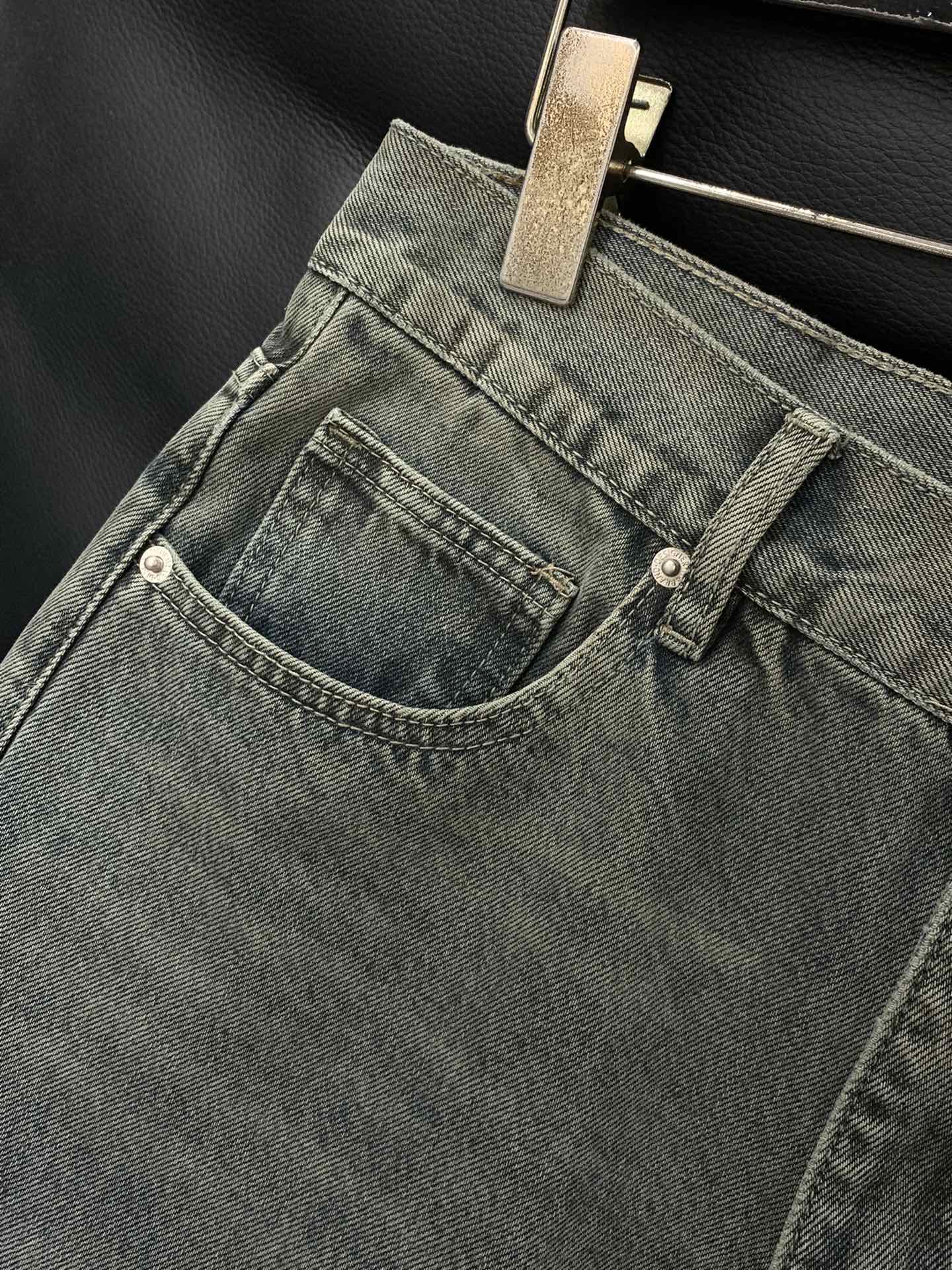 ，Maison Margiela马吉拉，2025秋季最新品，时尚休闲牛仔裤，专柜同步有售，原单狠货，采用