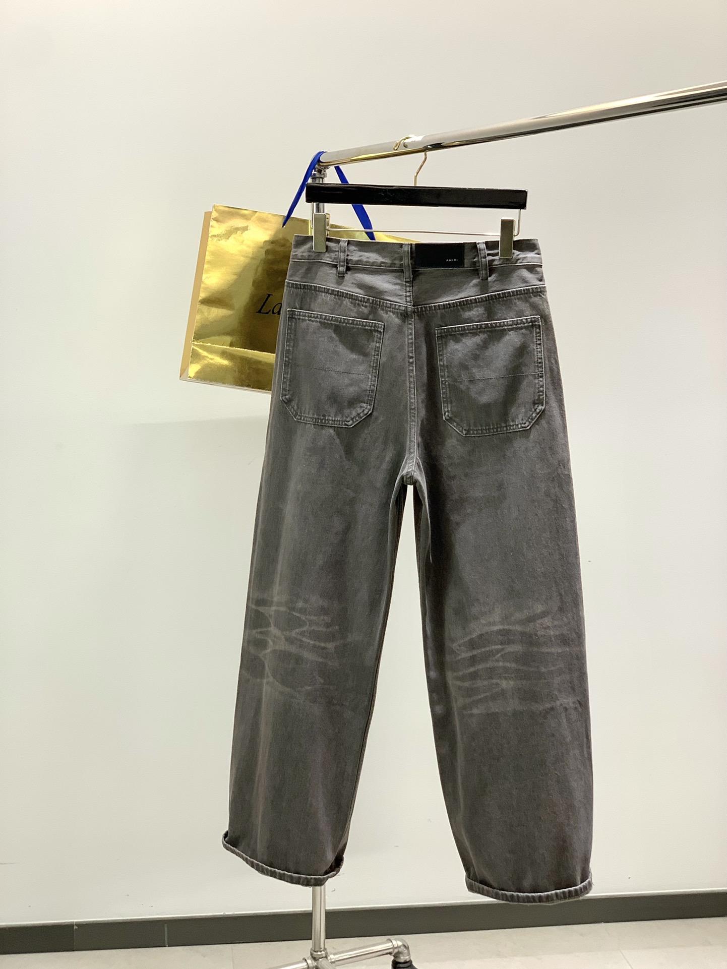 ，Amiri 埃米尔时尚潮牌，2025秋季最新品，专柜同步有售，原单狠货，水洗休闲牛仔裤，进口原版水洗弹