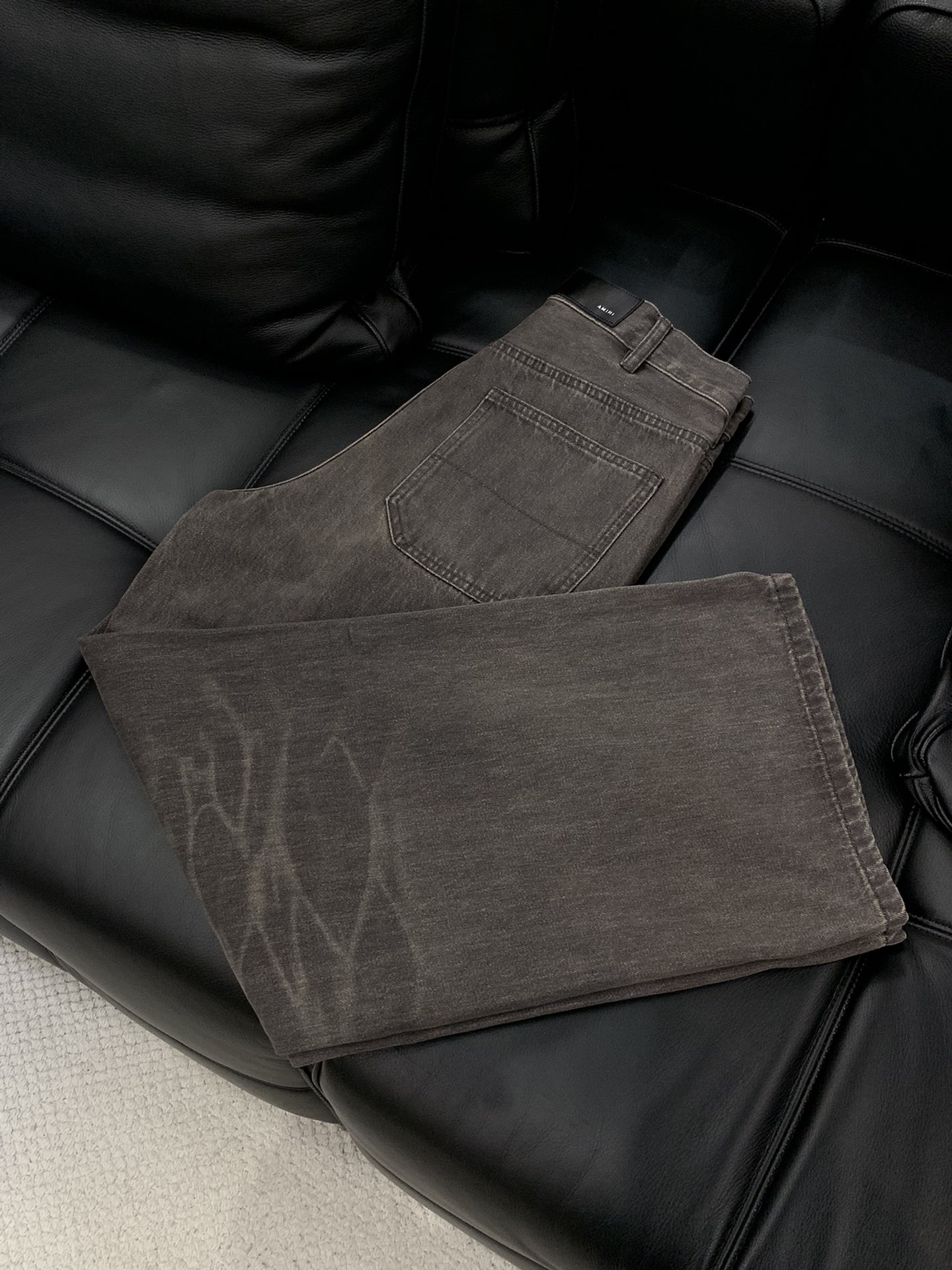 ，Amiri 埃米尔时尚潮牌，2025秋季最新品，专柜同步有售，原单狠货，水洗休闲牛仔裤，进口原版水洗弹