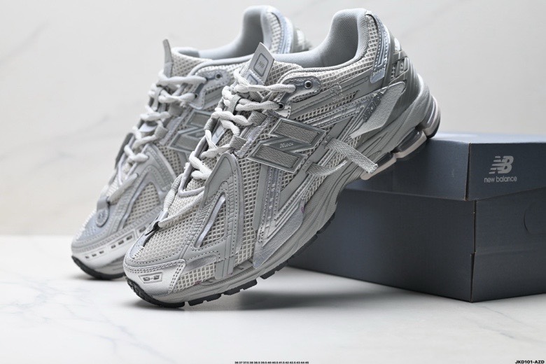 🈴💰140
公司级!New Balance M1906系列 新百伦 复古单品宝藏老爹鞋款
尺码:36 37 37.5 38 38.5 39.5 40 40.5 41.5 42 42.5 43 44 45