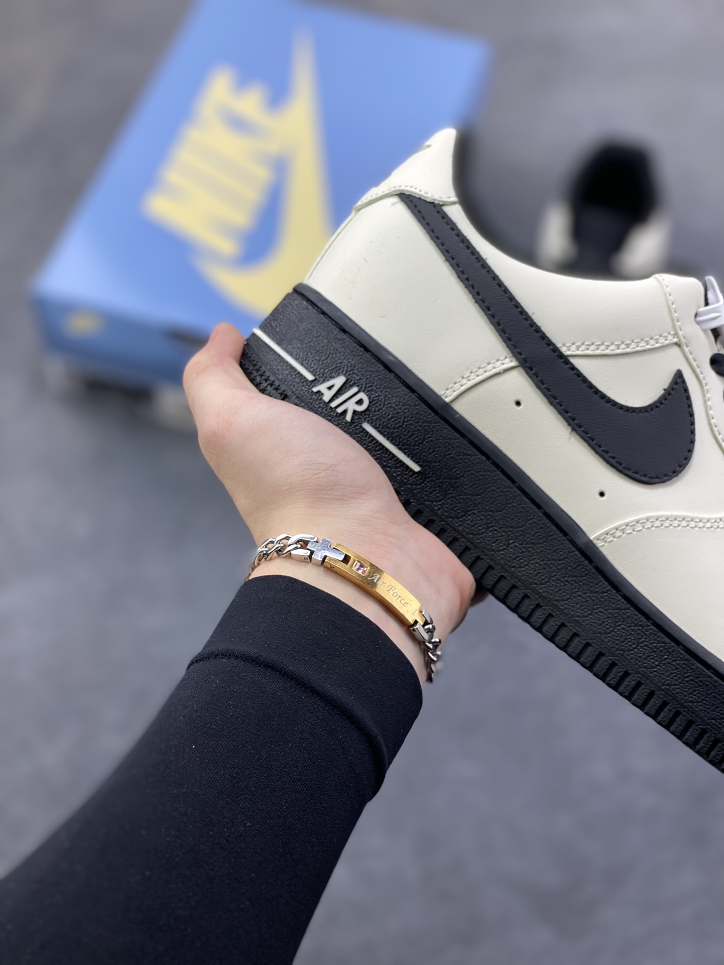 图片[6]-Nike Air Force 1 Low’07 米黑 空军一号低帮休闲板鞋 定制皮料 原厂3D打印 定制鞋盒 原楦原纸板 纯正空军版型 内置全掌气垫 货号：ZH0316-143 尺码：36 36.5 37.5 38 38.5 39 40 40.5 41 42 42.5 43 44 44.5 45-选品中心