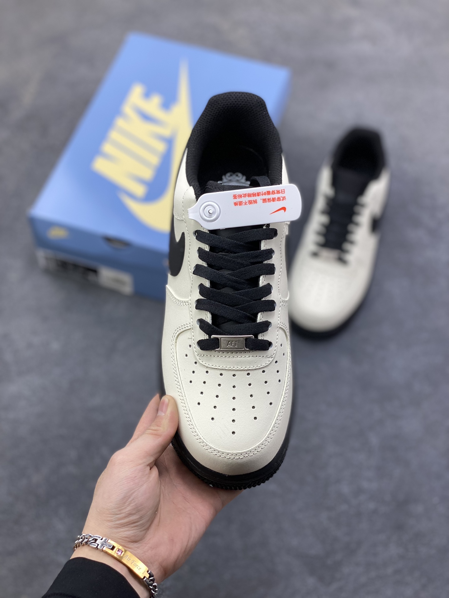 图片[2]-Nike Air Force 1 Low’07 米黑 空军一号低帮休闲板鞋 定制皮料 原厂3D打印 定制鞋盒 原楦原纸板 纯正空军版型 内置全掌气垫 货号：ZH0316-143 尺码：36 36.5 37.5 38 38.5 39 40 40.5 41 42 42.5 43 44 44.5 45-选品中心