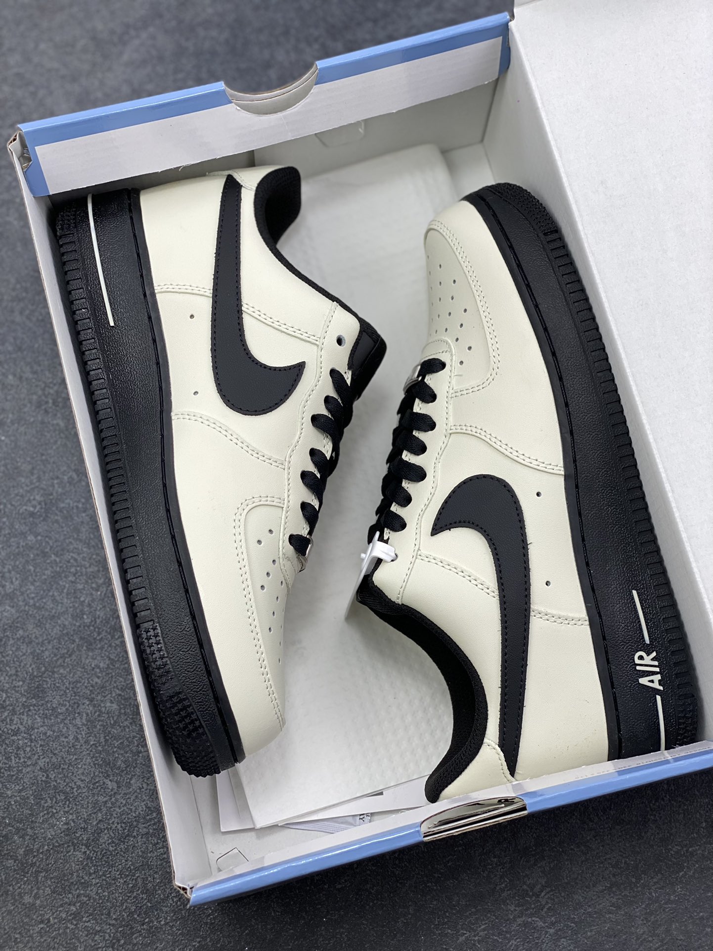 图片[9]-Nike Air Force 1 Low’07 米黑 空军一号低帮休闲板鞋 定制皮料 原厂3D打印 定制鞋盒 原楦原纸板 纯正空军版型 内置全掌气垫 货号：ZH0316-143 尺码：36 36.5 37.5 38 38.5 39 40 40.5 41 42 42.5 43 44 44.5 45-选品中心