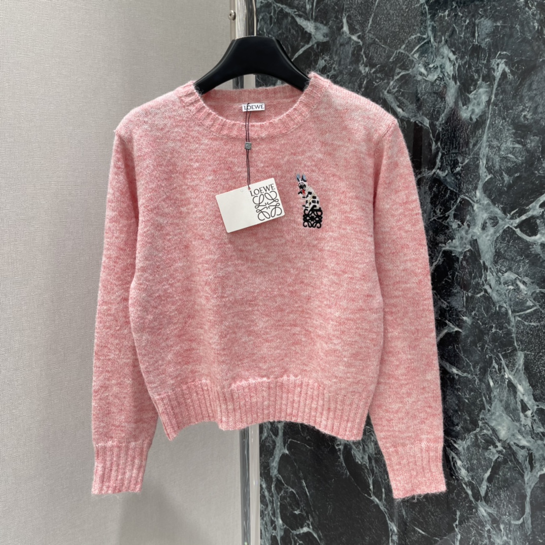 罗意威 25秋冬新款 猫咪刺绣毛衣 胸前猫咪刺绣灵感源自Louis Wain的经典猫咪插画 俏皮又有艺术