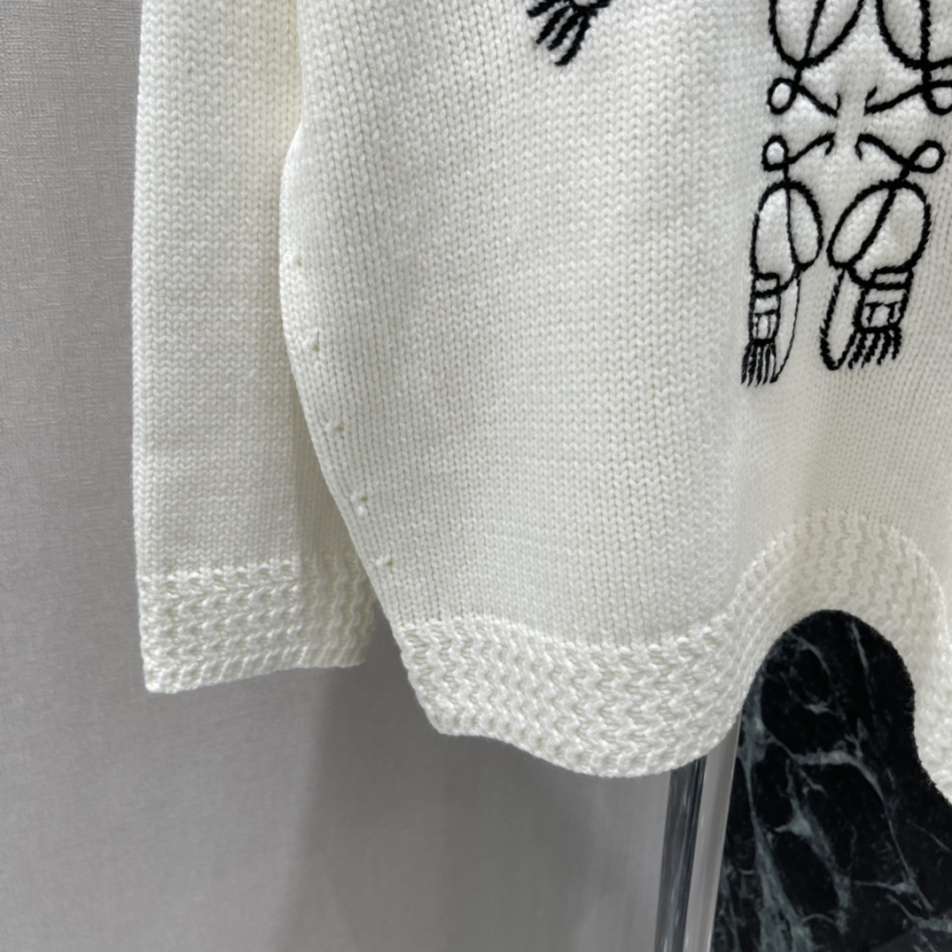 罗意威 25秋冬新款 刺绣小猫毛衣 胸前手工刺绣猫咪+Anagram元素 童趣又有艺术感宽松版型 男女都