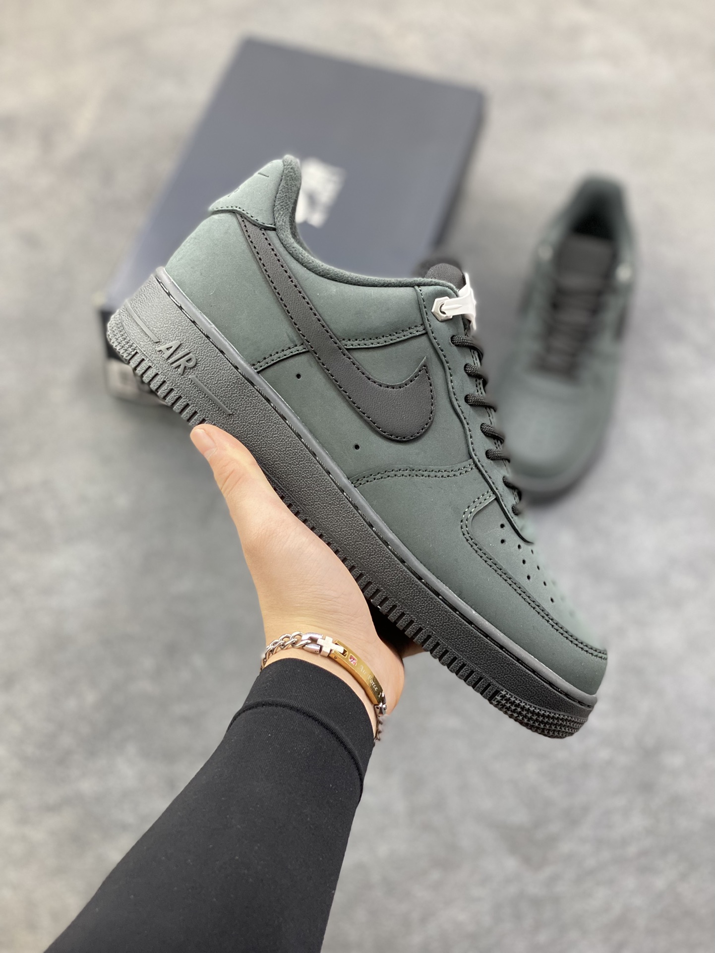 NIke Air Force 1 \’07 Low 空军一号低帮 运动鞋 休闲鞋 折边针车 工艺难度大 原楦头原纸板 原装鞋盒 定制五金配件 内置全掌气垫 原厂鞋底 货号：CJ9179-001 尺码：36 36.5 37.5 38 38.5 39 40 40.5 41 42 42.5 43 44 44.5 45-选品中心