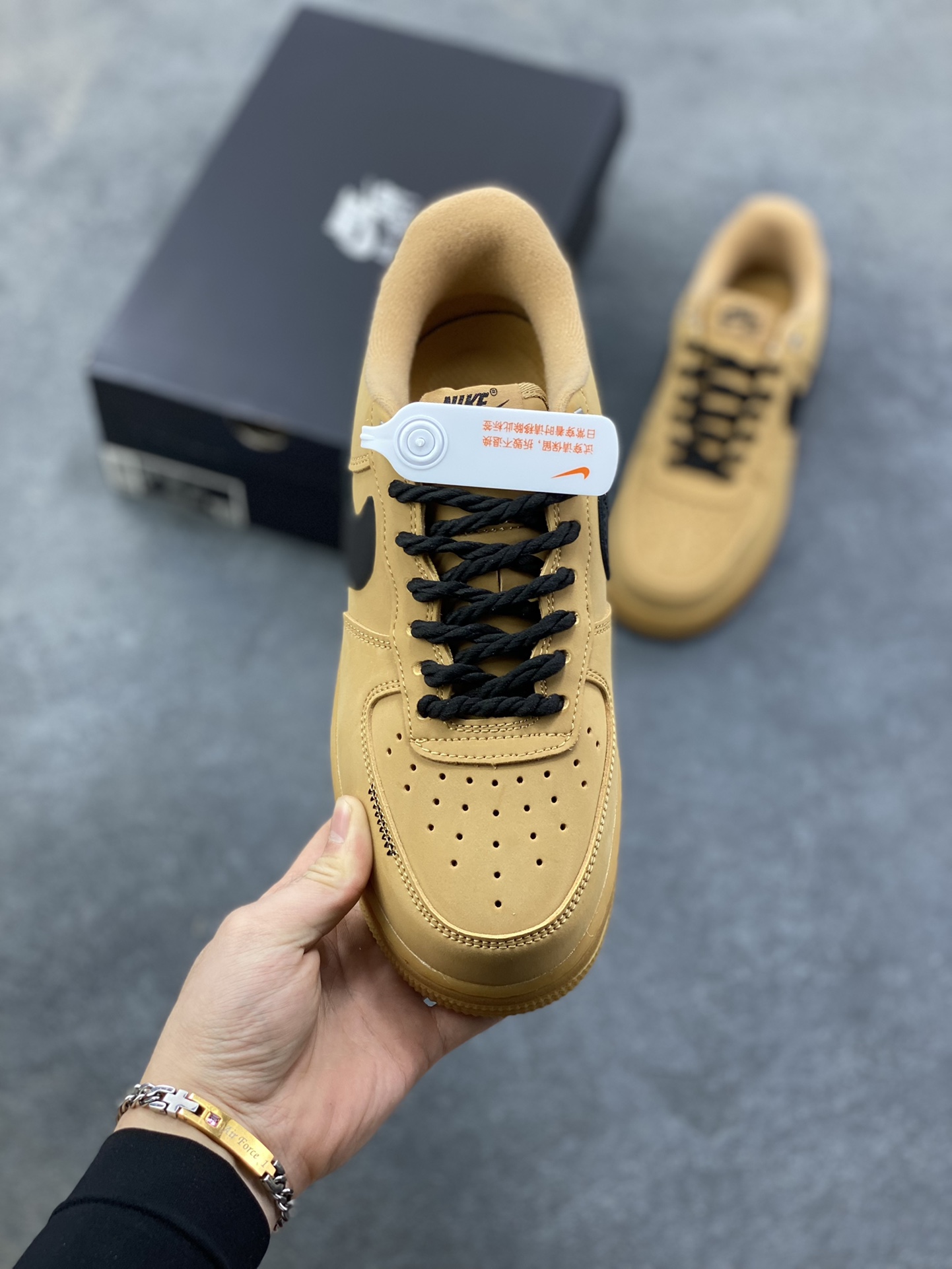 图片[2]-Nike Air Force 1 Low 空军一号低帮运动休闲板鞋 原楦头原纸板 打造纯正空军版型#专注外贸渠道 全掌内置蜂窝气垫 #原盒配件 原厂中底钢印、拉帮完美 货号：CJ9179-200 尺码：36 36.5 37.5 38 38.5 39 40 40.5 41 42 42.5 43 44 44.5 45-选品中心