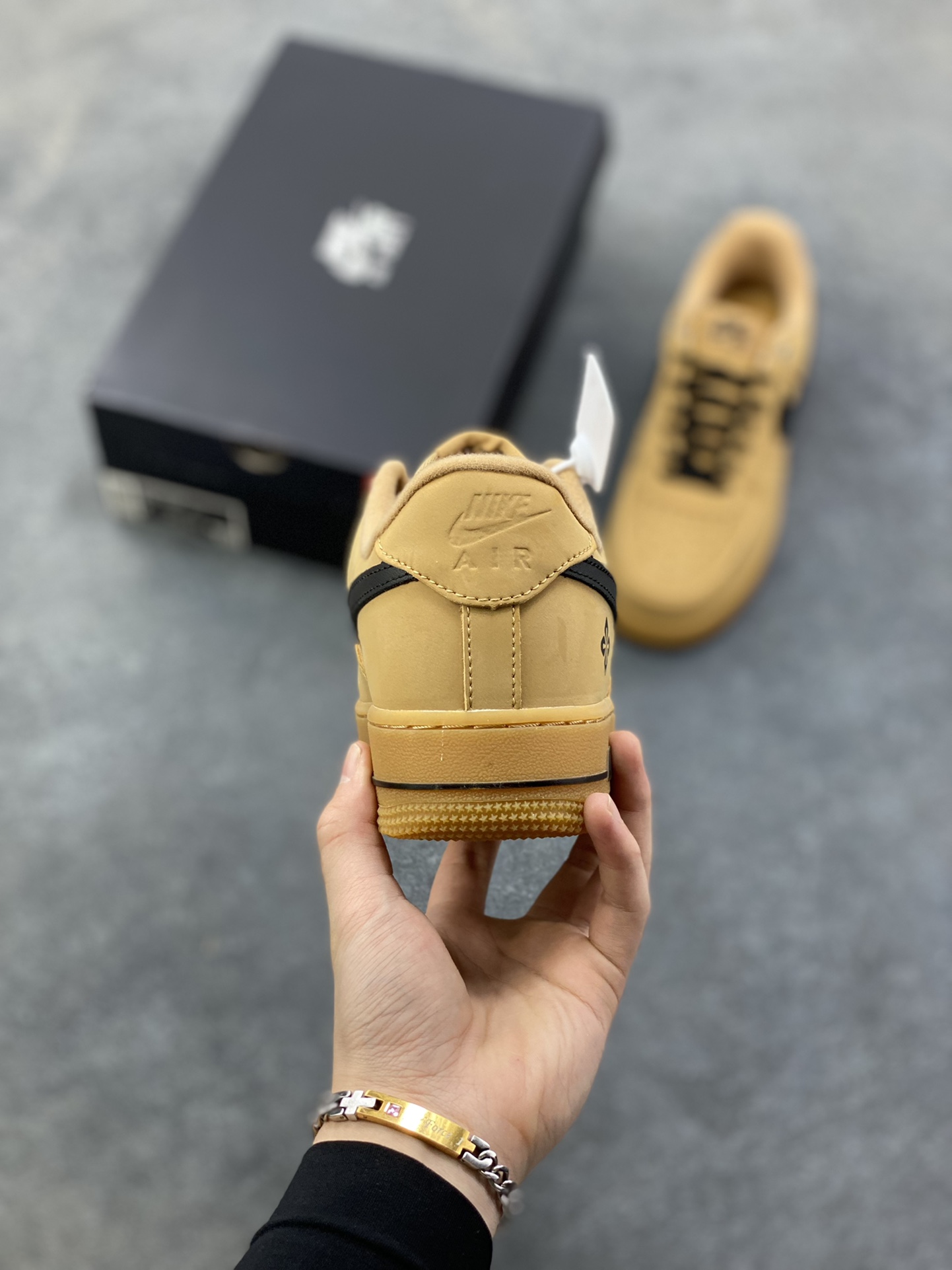图片[4]-Nike Air Force 1 Low 空军一号低帮运动休闲板鞋 原楦头原纸板 打造纯正空军版型#专注外贸渠道 全掌内置蜂窝气垫 #原盒配件 原厂中底钢印、拉帮完美 货号：CJ9179-200 尺码：36 36.5 37.5 38 38.5 39 40 40.5 41 42 42.5 43 44 44.5 45-选品中心