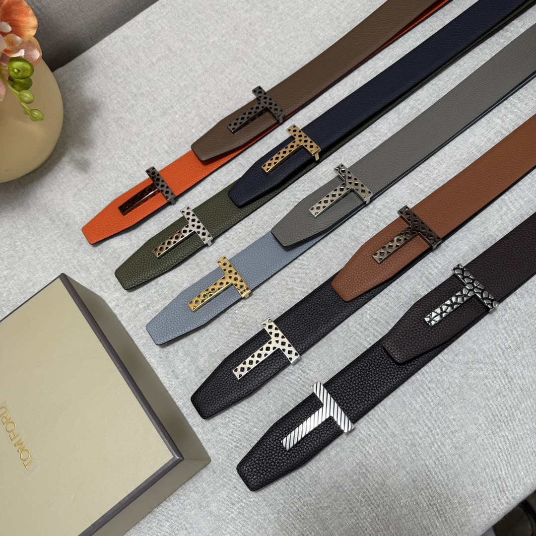 P汤姆福特最新网红爆款双面头层牛皮专柜同步3.8宽新款上市了，原版牛皮，搭配铜扣，优雅，大方用的方便。谢