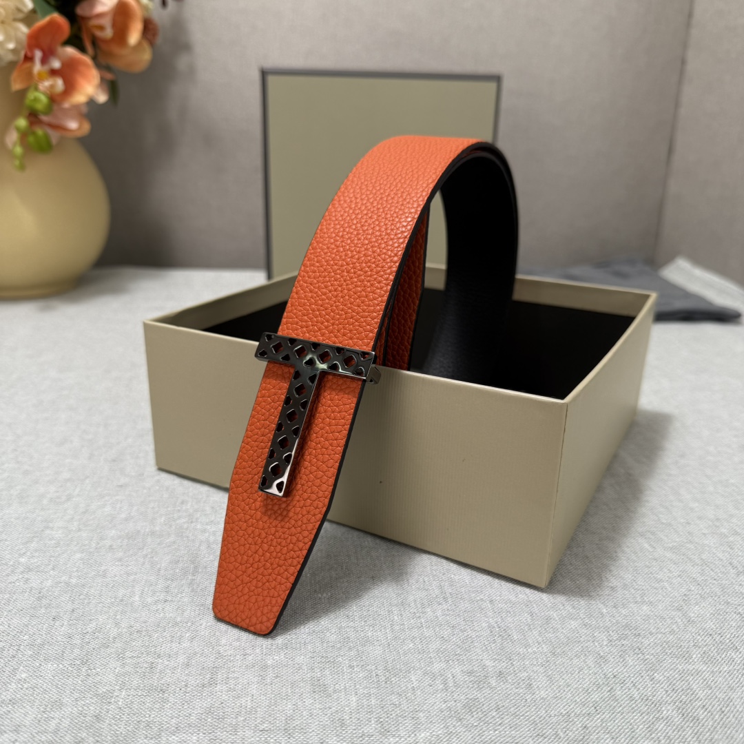 P汤姆福特最新网红爆款双面头层牛皮专柜同步3.8宽新款上市了，原版牛皮，搭配铜扣，优雅，大方用的方便。谢