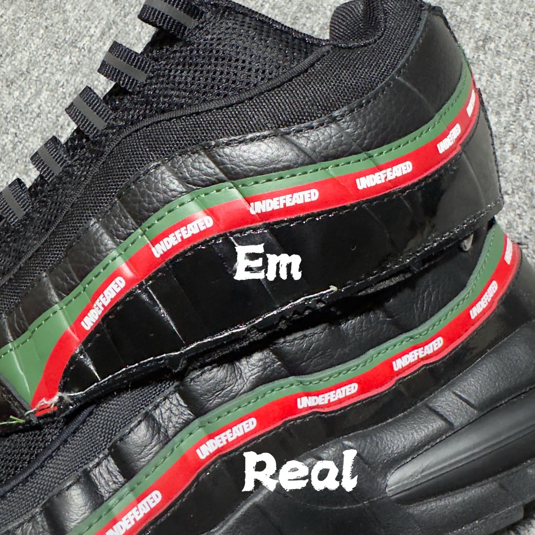 图片[5]-【小绿x/EM纯原】外贸超人气顶流单品 纯原版 UNDEFEATED x NK Air Max 95 \” Black \” 五道杠联名款低帮休闲运动鞋 IB4453-001 重金原鞋购入 独家私模 原版定制五金辅料 外贸平台充Z 高端零售专供品质 尺码：36 37.5 38 38.5 39 40 40.5 41 42 42.5 43 44 44.5 45 46 47.5 相信大家对于当年UNDEFEATED x Air Max 97 还记忆犹新，绿红色调的串标设计在当年掀起了一股潮流，市价翻倍一鞋难求的发售盛况至今依然难忘 而这一经典设计回归，UNDEFEATED 将再次同 Air Max 家族展开合作，基于Air Max 95 鞋型打造全新的联名 联名独有的串标元素及金属质感 Swoosh，整体既简洁清新，又释放出独树一帜的辨识度！-选品中心