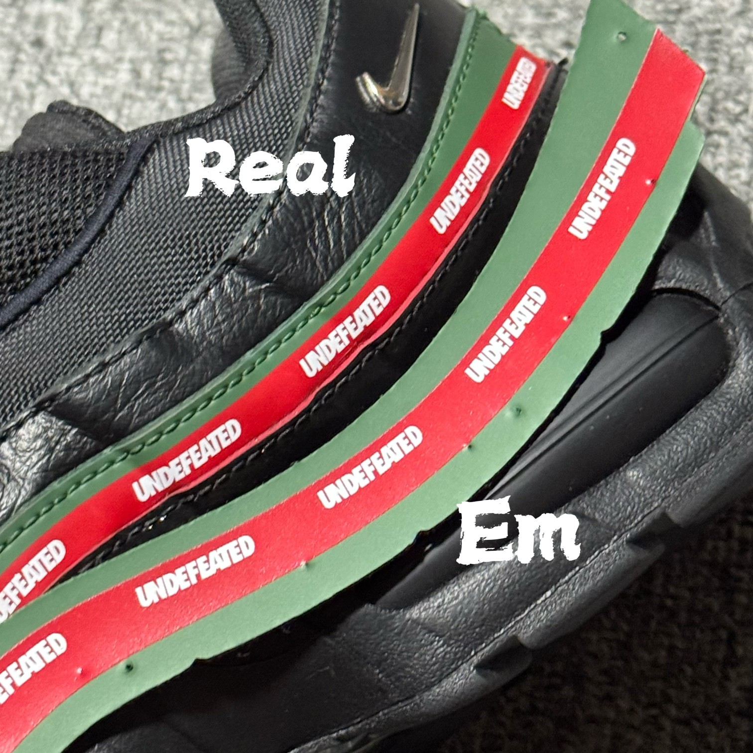 图片[7]-【小绿x/EM纯原】外贸超人气顶流单品 纯原版 UNDEFEATED x NK Air Max 95 \” Black \” 五道杠联名款低帮休闲运动鞋 IB4453-001 重金原鞋购入 独家私模 原版定制五金辅料 外贸平台充Z 高端零售专供品质 尺码：36 37.5 38 38.5 39 40 40.5 41 42 42.5 43 44 44.5 45 46 47.5 相信大家对于当年UNDEFEATED x Air Max 97 还记忆犹新，绿红色调的串标设计在当年掀起了一股潮流，市价翻倍一鞋难求的发售盛况至今依然难忘 而这一经典设计回归，UNDEFEATED 将再次同 Air Max 家族展开合作，基于Air Max 95 鞋型打造全新的联名 联名独有的串标元素及金属质感 Swoosh，整体既简洁清新，又释放出独树一帜的辨识度！-选品中心