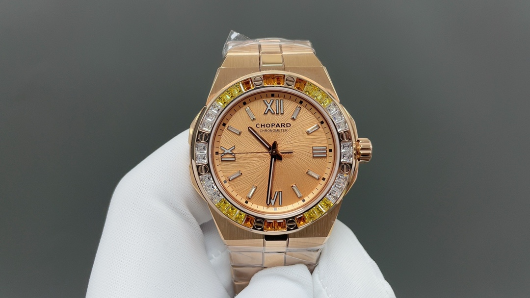 NO:715038,GH—Factory's exclusive masterpiece Chopard Alpine Eagle series Colored T diamond Chameleon Gypsophila limited edition and hidden models are the first to recommend. Like a torch's gaze, compared with the stars in the dark night, you can see the gentleman's vision and the majestic future in the mountains, rivers, lakes and seas. The size is the same as the original 41mm  The rock pattern dial, rhodium-plated Roman numerals, hour and minute hand hour markers are covered with Super-LumiNova X1 fluorescent coating. It is dedicated to the contemporary 'eagle'. People with lofty ideals are ahead of the crowd in daily life. Their vision inspires people and sublimates emotions. With vision and determination, we take action to meet the challenges of the future. loro piana,chopard,chopard19860909GH—Factory 独家力作 萧邦AlpineEagle雪山傲翼系列 彩T钻变色龙满天星限量款及隐藏款首推 如炬目光,比拟暗夜星芒于山川湖海间洞见绅士愿景与磅礴未来 尺寸原装一致41mmX9.7mm 机芯改Chopard 01.01-c 表链独家原版开模金砖型链节一体式表链 岩石纹表盘,镀铑罗马数字,时针及分针时标均覆以Super-LumiNova X1级荧光涂层 致献当代“雄鹰”,志存高远之人在日常生活中超迈群伦,其视野启迪人心、升华情志.凭借远见和决心,以行动迎接未来的挑战,,loro piana,chopard,chopard,Watch