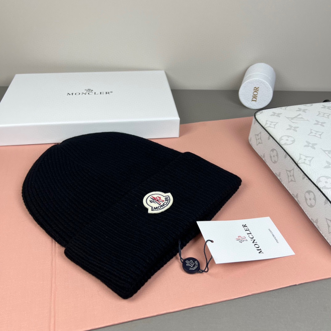 配防尘袋🌺【蒙囗MONCLER】官网经典款，认准品质哦，市场唯一对品质细节，百分之70羊毛，30兔毛针织
