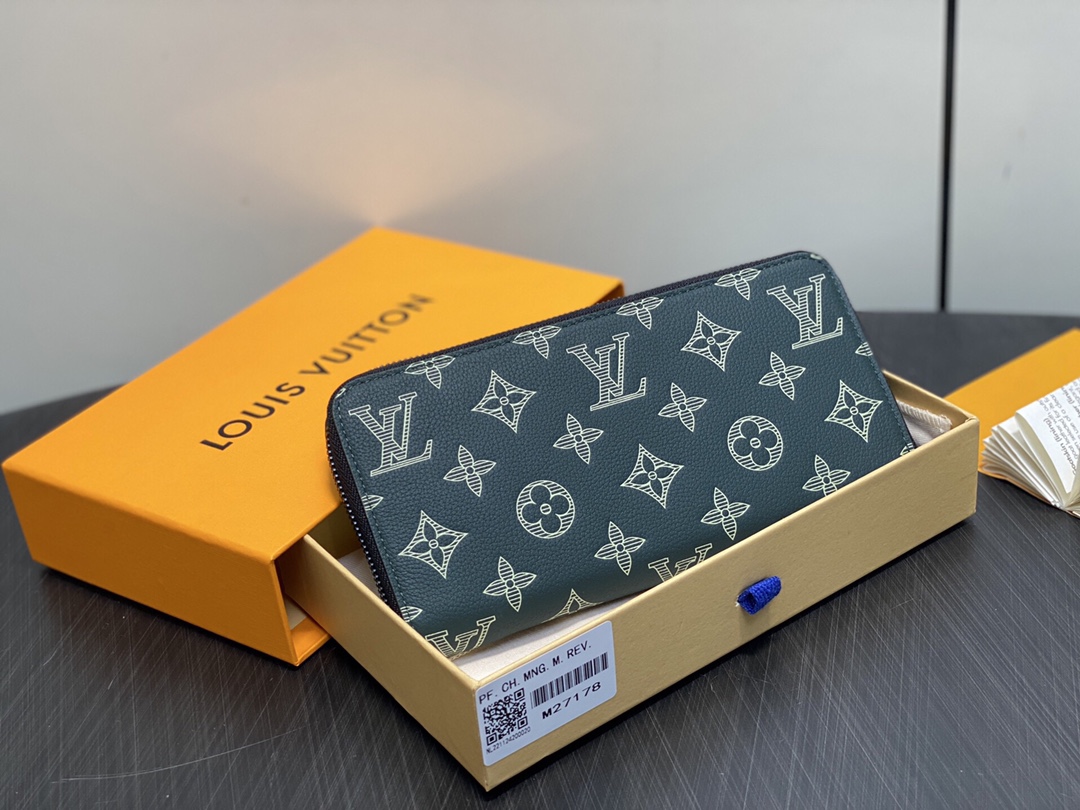 LV Style Beige Leather Wallet Lookbook Reference image 1