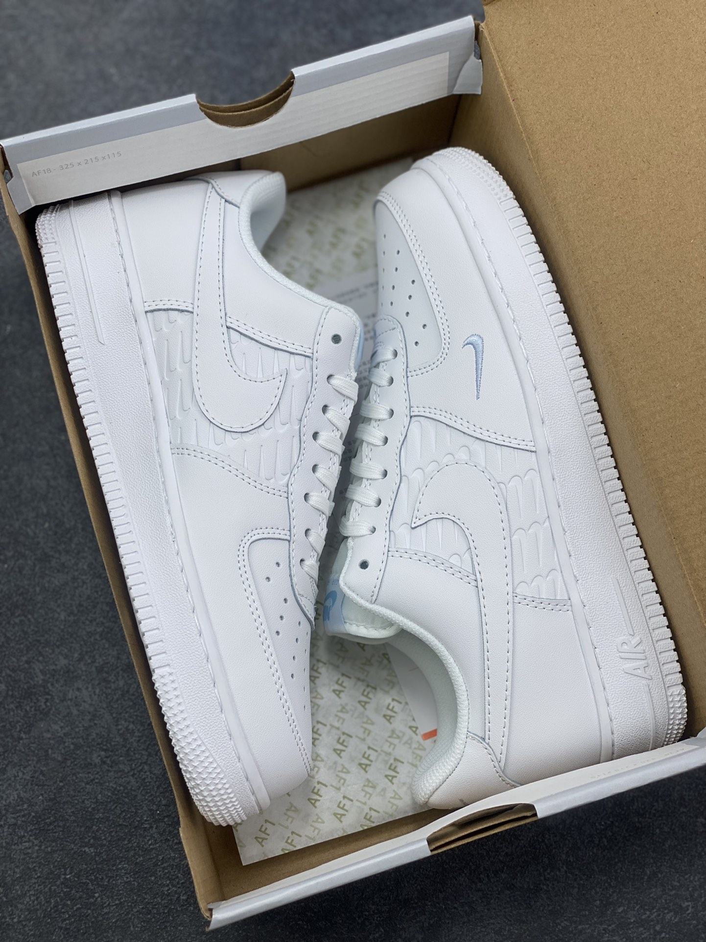 图片[9]-NIke Air Force 1 ‘07 Low 空军一号低帮 运动鞋 休闲鞋 折边针车 工艺难度大 原楦头原纸板 原装鞋盒 定制五金配件 内置全掌气垫 原厂鞋底 货号：IH4475-100 尺码：36 36.5 37.5 38 38.5 39 40 40.5 41 42 42.5 43 44 44.5 45-选品中心