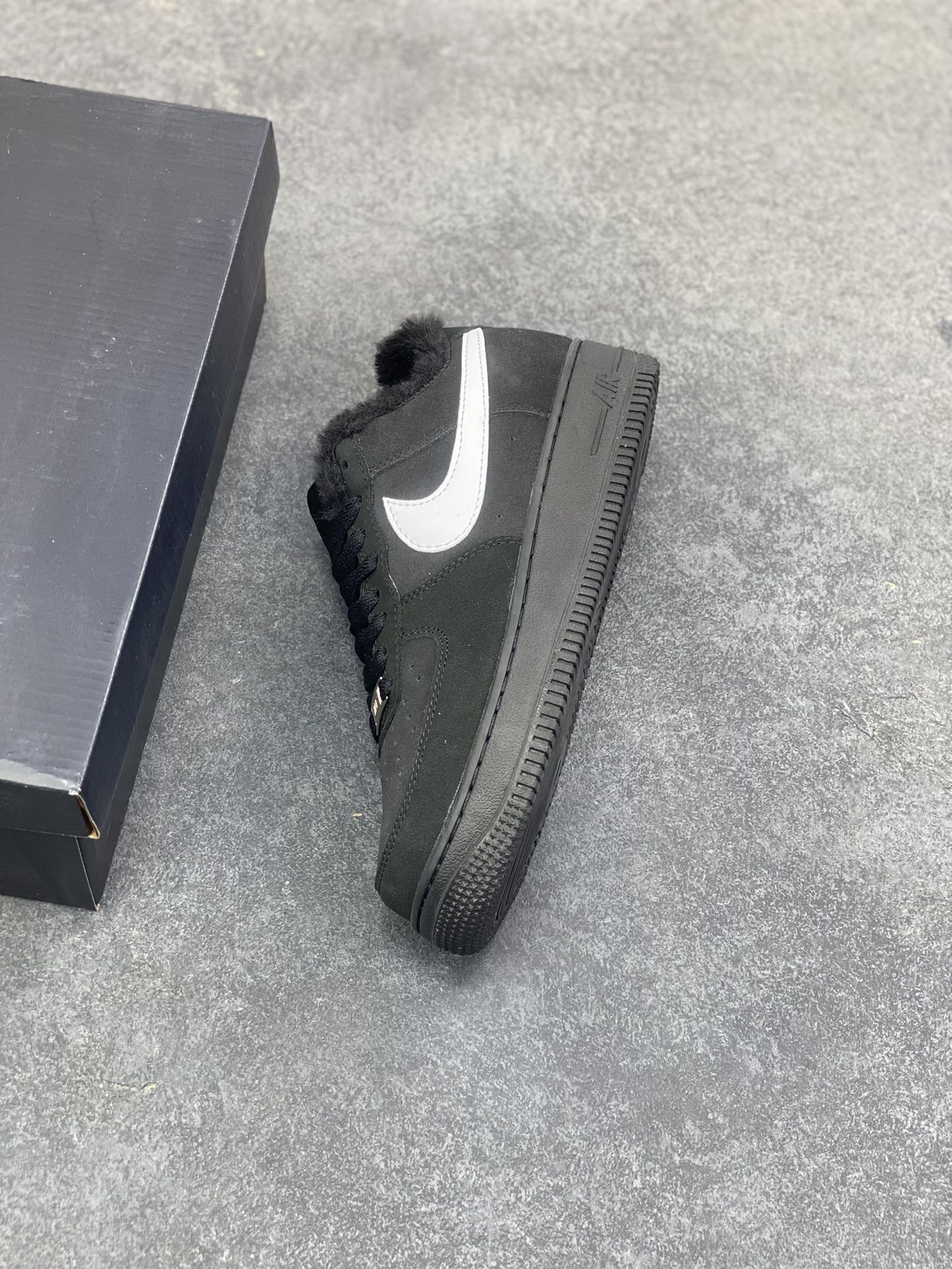 图片[7]-NIke Air Force 1 ‘07 Low 空军一号低帮 运动鞋 休闲鞋 折边针车 工艺难度大 原楦头原纸板 原装鞋盒 定制五金配件 内置全掌气垫 原厂鞋底 货号：DV3464-001 尺码：36 36.5 37.5 38 38.5 39 40 40.5 41 42 42.5 43 44 44.5 45-选品中心