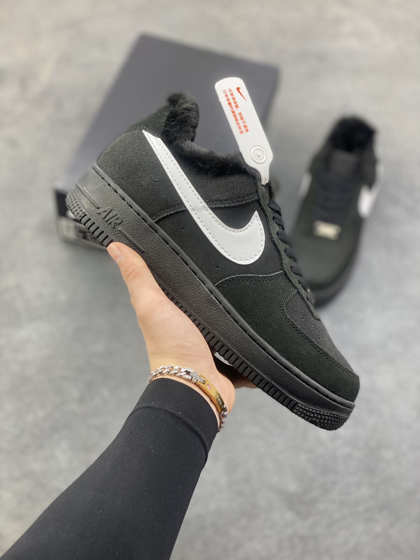 NIke Air Force 1 ‘07 Low 空军一号低帮 运动鞋 休闲鞋 折边针车 工艺难度大 原楦头原纸板 原装鞋盒 定制五金配件 内置全掌气垫 原厂鞋底 货号：DV3464-001 尺码：36 36.5 37.5 38 38.5 39 40 40.5 41 42 42.5 43 44 44.5 45-选品中心
