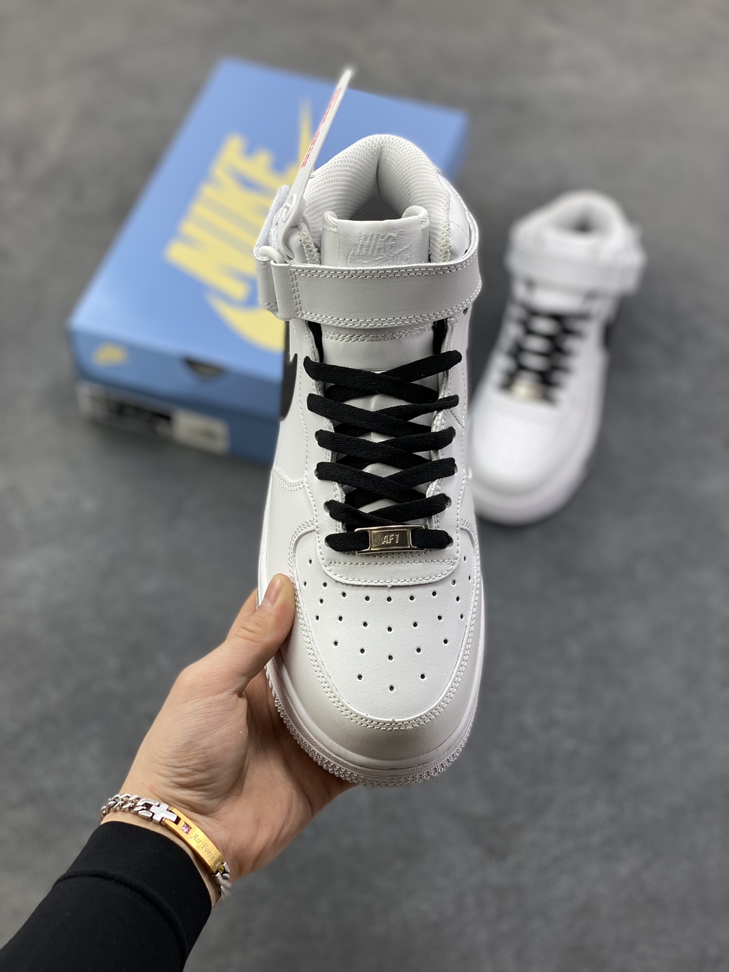 图片[2]-Nike Air Force 1 Low’07 泼墨 喷绘 空军一号中帮休闲板鞋 定制皮料 原厂3D打印 定制鞋盒 原楦原纸板 纯正空军版型 内置全掌气垫 货号：ZH0316-144 尺码：36 36.5 37.5 38 38.5 39 40 40.5 41 42 42.5 43 44 44.5 45-选品中心