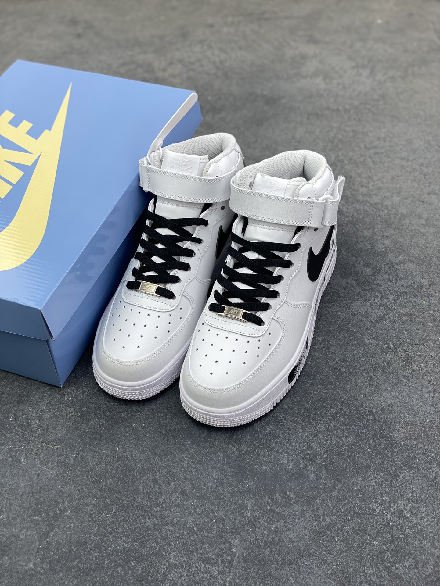 图片[8]-Nike Air Force 1 Low’07 泼墨 喷绘 空军一号中帮休闲板鞋 定制皮料 原厂3D打印 定制鞋盒 原楦原纸板 纯正空军版型 内置全掌气垫 货号：ZH0316-144 尺码：36 36.5 37.5 38 38.5 39 40 40.5 41 42 42.5 43 44 44.5 45-选品中心