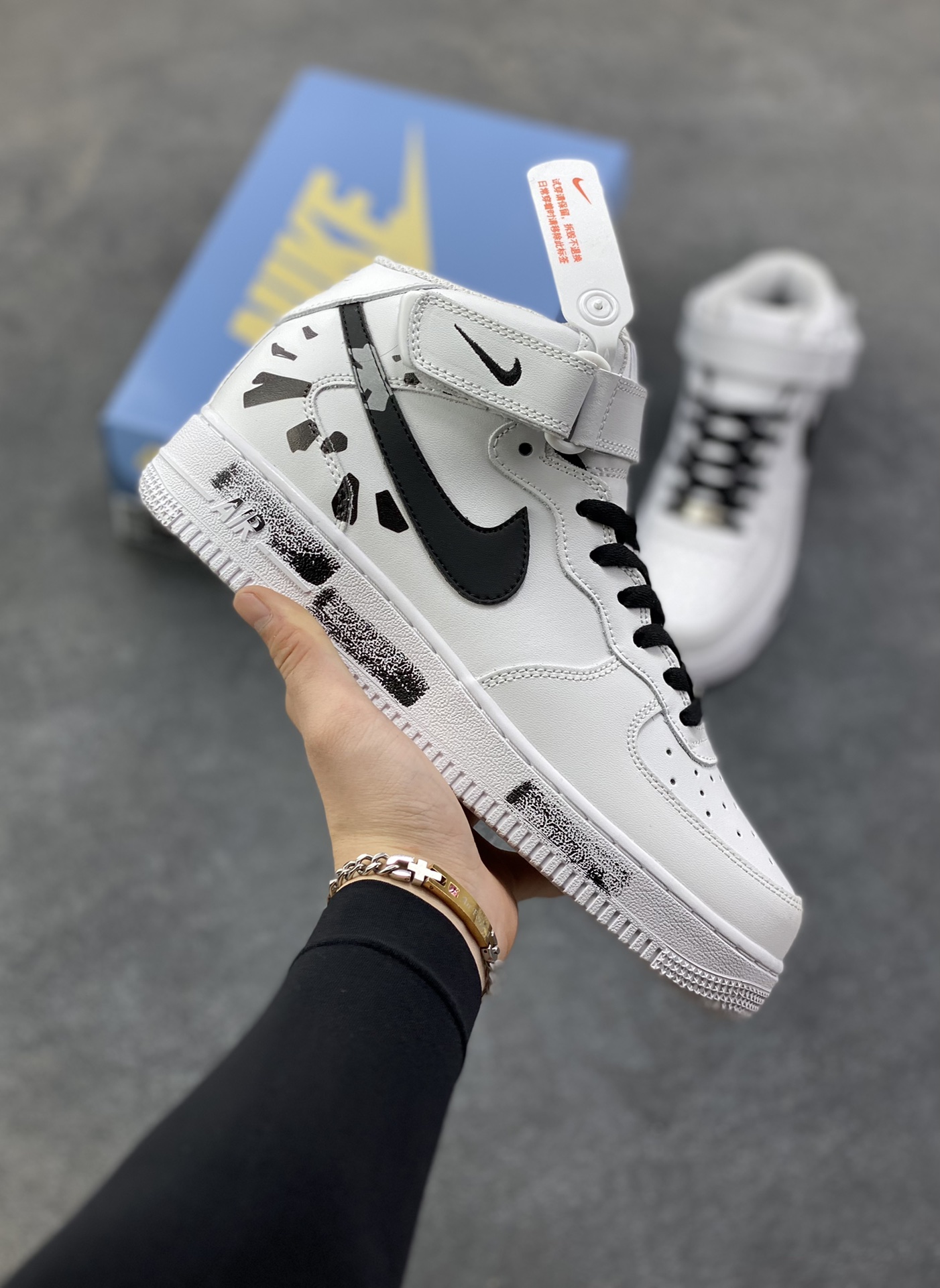 Nike Air Force 1 Low’07 泼墨 喷绘 空军一号中帮休闲板鞋 定制皮料 原厂3D打印 定制鞋盒 原楦原纸板 纯正空军版型 内置全掌气垫 货号：ZH0316-144 尺码：36 36.5 37.5 38 38.5 39 40 40.5 41 42 42.5 43 44 44.5 45-选品中心