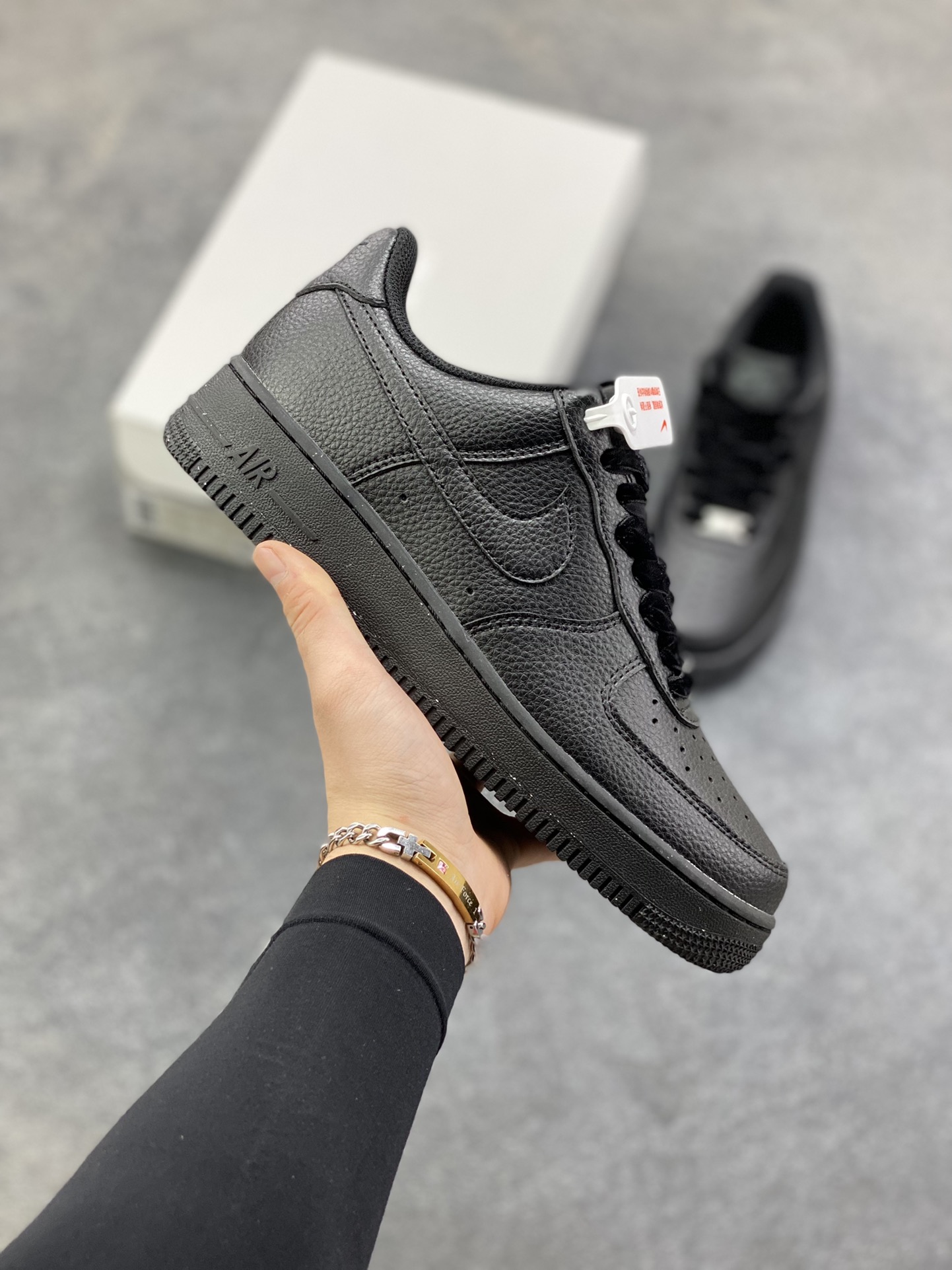 NIke Air Force 1 ‘07 Low 空军一号低帮 运动鞋 休闲鞋 折边针车 工艺难度大 原楦头原纸板 原装鞋盒 定制五金配件 内置全掌气垫 原厂鞋底 货号：IM6001-475 尺码：36 36.5 37.5 38 38.5 39 40 40.5 41 42 42.5 43 44 44.5 45-选品中心