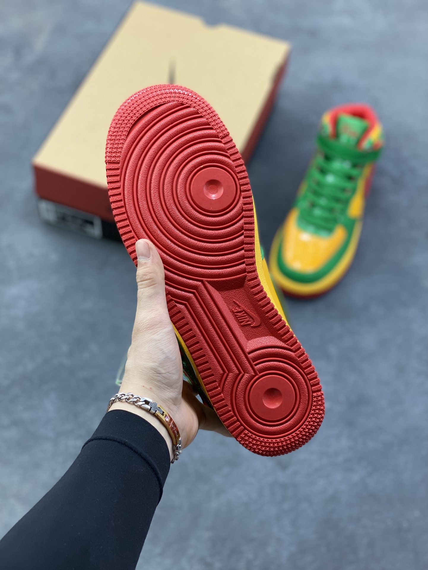 图片[5]-NIke Air Force 1 ‘07 Low 空军一号低帮 运动鞋 休闲鞋 折边针车 工艺难度大 原楦头原纸板 原装鞋盒 定制五金配件 内置全掌气垫 原厂鞋底 货号：IH4383-001 尺码：36 36.5 37.5 38 38.5 39 40 40.5 41 42 42.5 43 44 44.5 45-选品中心