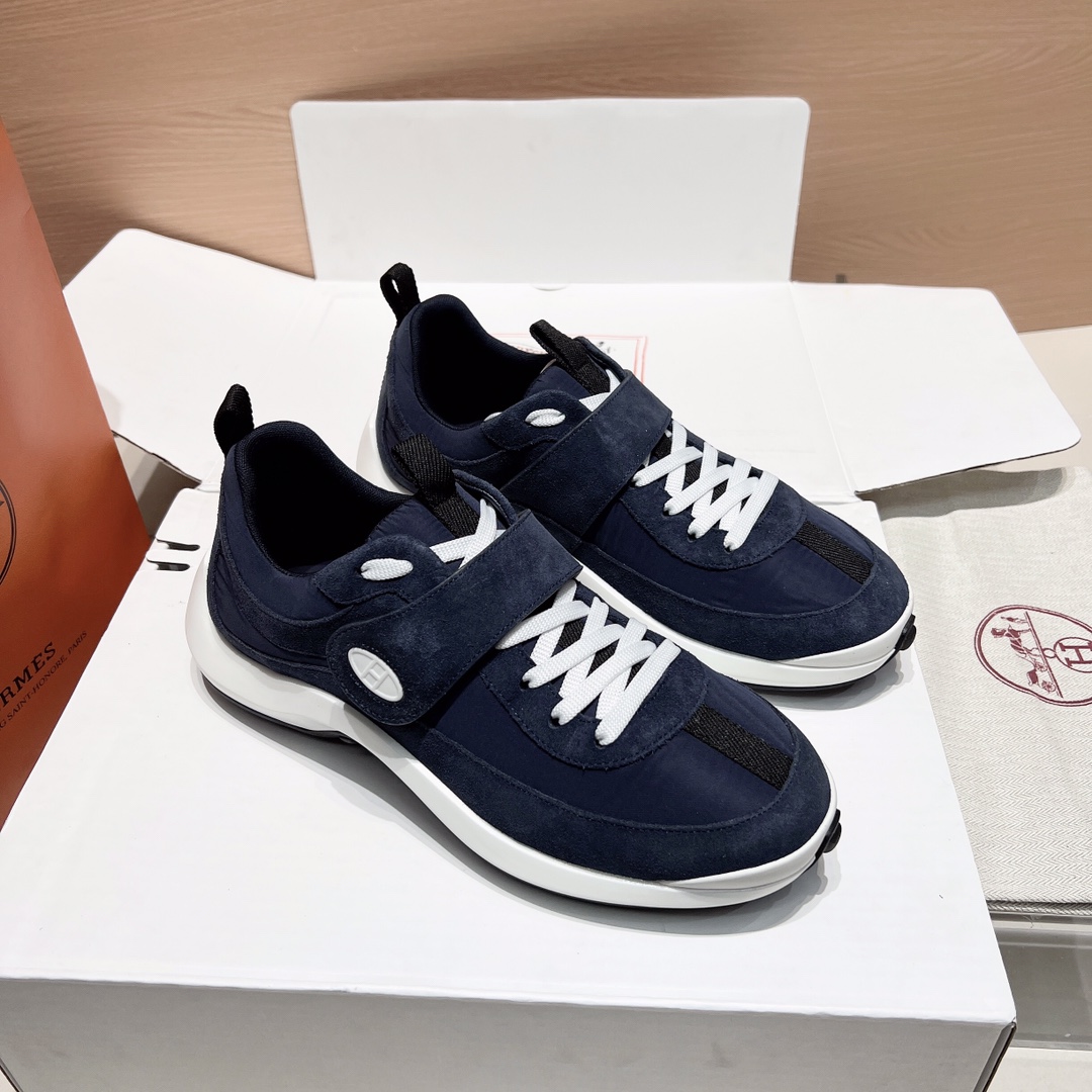 NO:668703,herme…sss25new arrival~ The most popular couple’s model at the counter, the first choice for H family’s distribution!  It is the latest model of Hermès. It comes out in many colors every season. It is definitely one of the most worth buying products. If you have met any gods or goddesses! Don’t miss it!  !  It is super light, super comfortable, not tired after walking for a long time, not expensive, top quality 35-44, can be customized 45 46, casual shoes/sports shoes, hermes, hermes, sneakers19860909herme…s ss25new arrival～ 专柜大热情侣款,H家配货首选鞋履！ 是爱马仕最新款 每一季都会出很多颜色 绝对是最值得买的配货之一 有遇到的男神女神!真的不要错过！！ 他超轻、超舒适 走久不累、价格不贵 顶级精品 35-44,可定做45 46,休闲鞋/运动鞋,hermes,hermes,sneakers,Women's Shoes