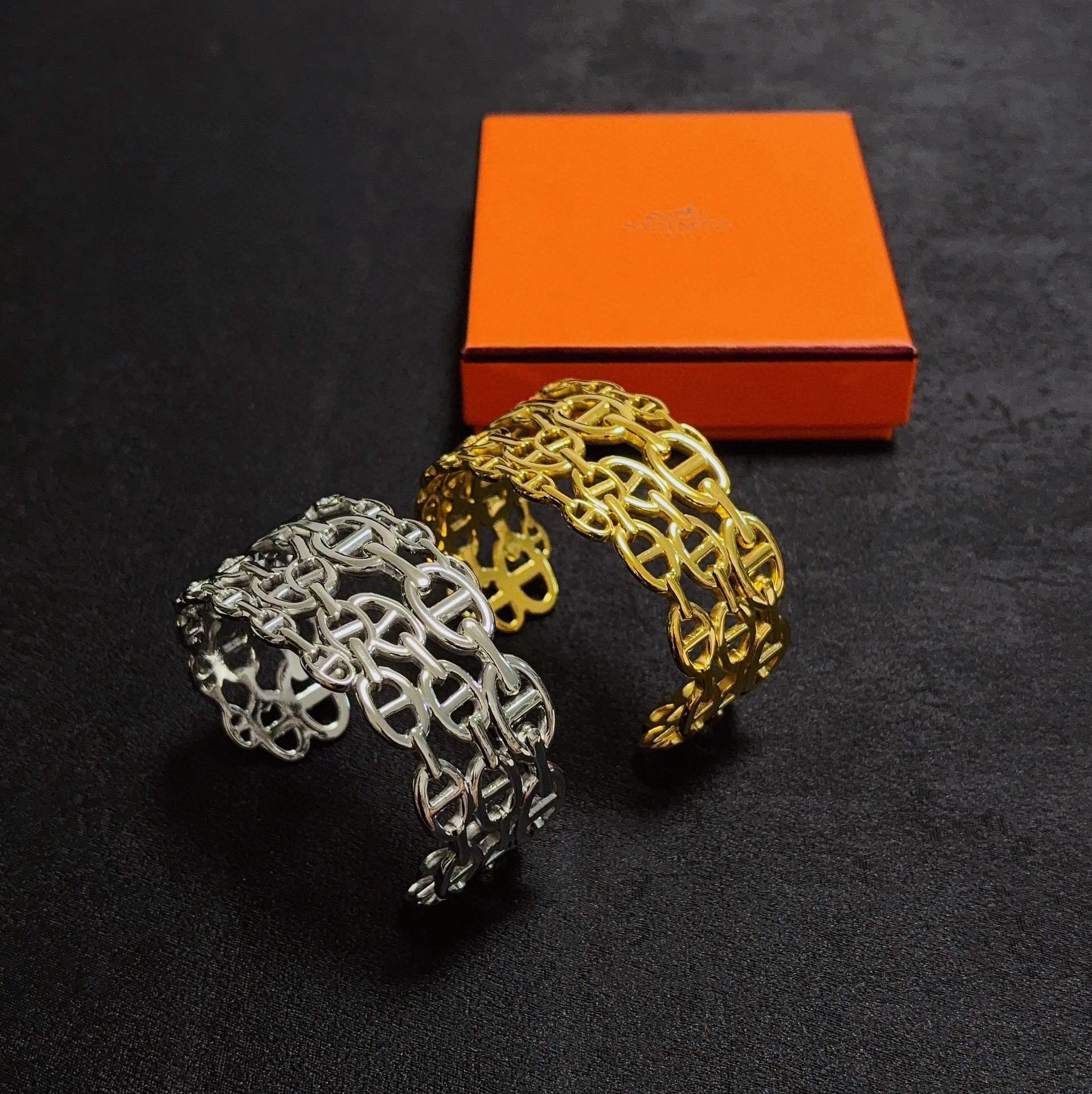 Hermès 新款高品质 爱马仕Hermes手镯猪鼻子宽版厚实精工版