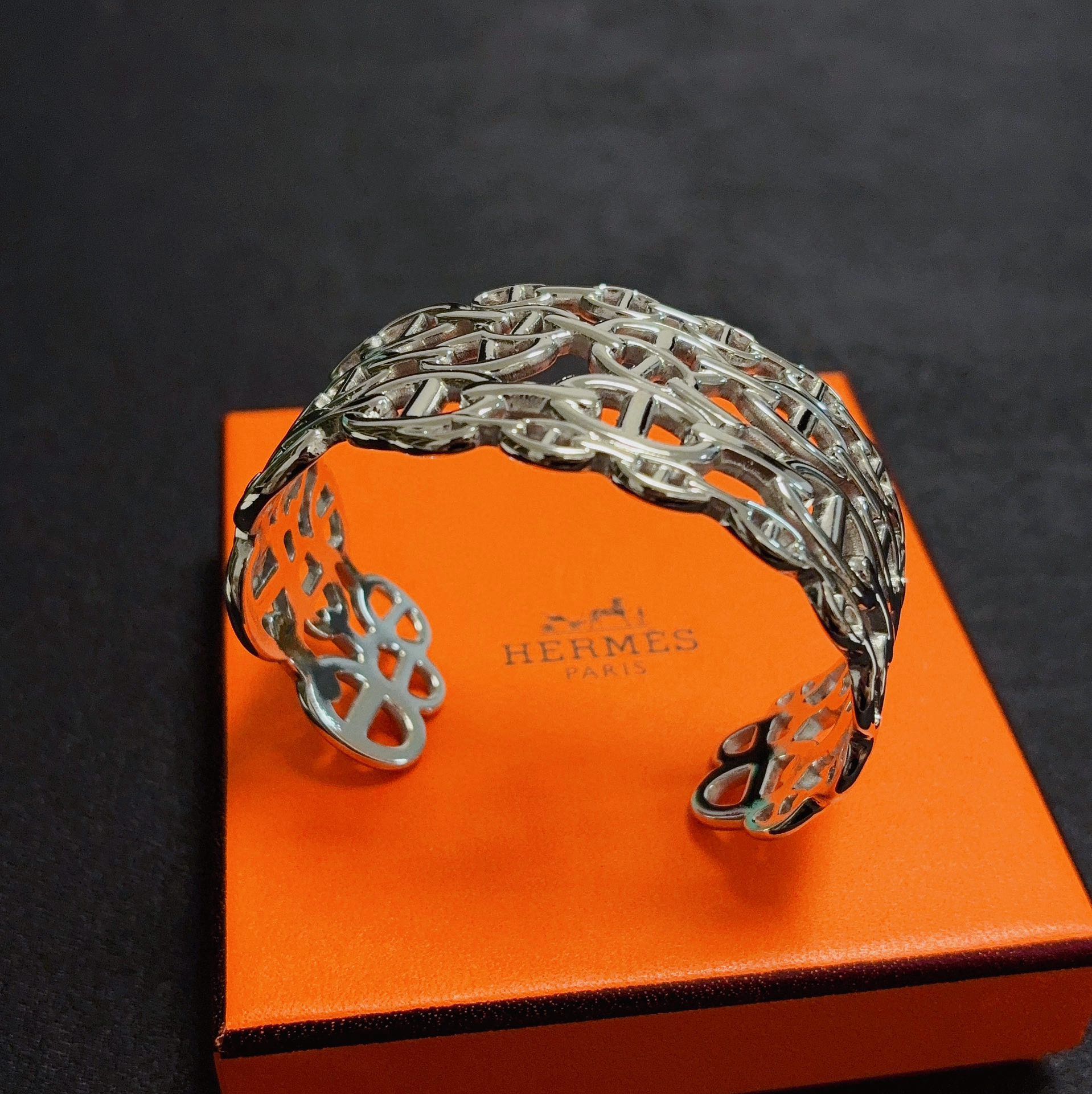 Hermès 新款高品质 爱马仕Hermes手镯猪鼻子宽版厚实精工版