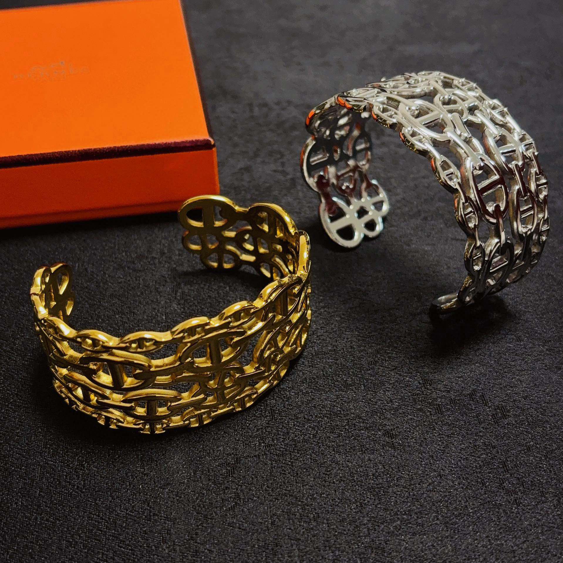 Hermès 新款高品质 爱马仕Hermes手镯猪鼻子宽版厚实精工版