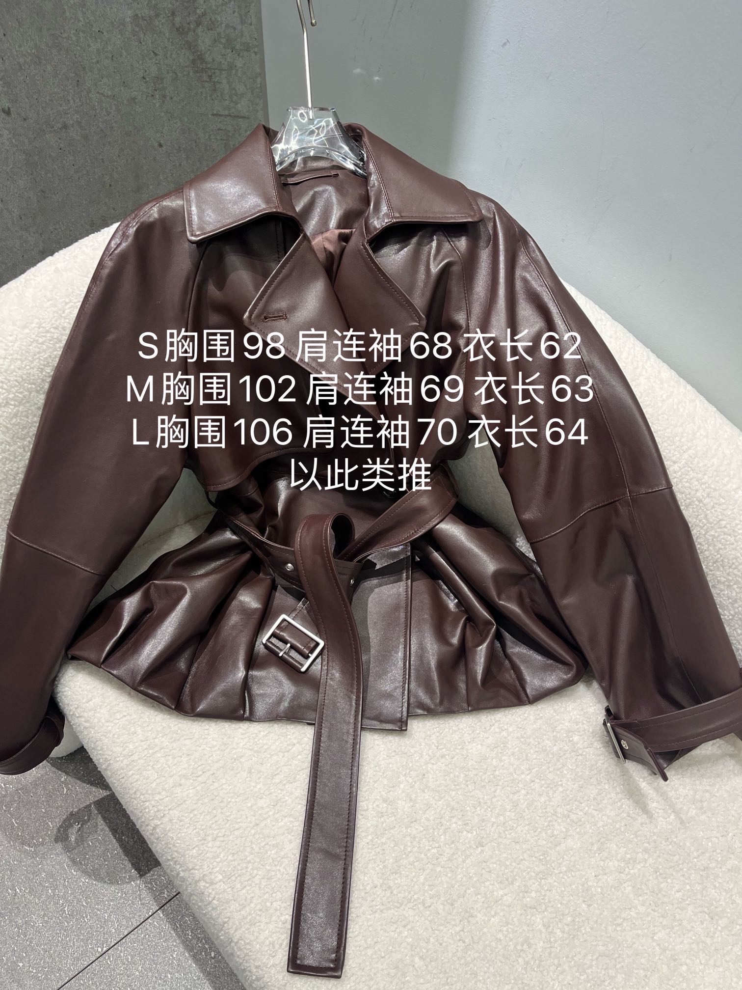 NO:638564,Size S-Xl, Xxl can be customized. Three colors available, Loewe, loewe, alexander wang19860909尺寸S- Xl码,Xxl可以定制.三色可做,罗意威,loewe,alexander wang,Women's clothing