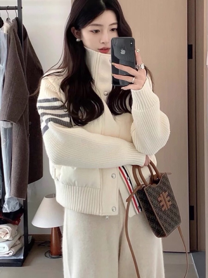THOM BROWNE 汤姆布朗 TB🌺女款高版本，网红爆款折叠半高领女款羽绒服（含白鸭绒90%）  \