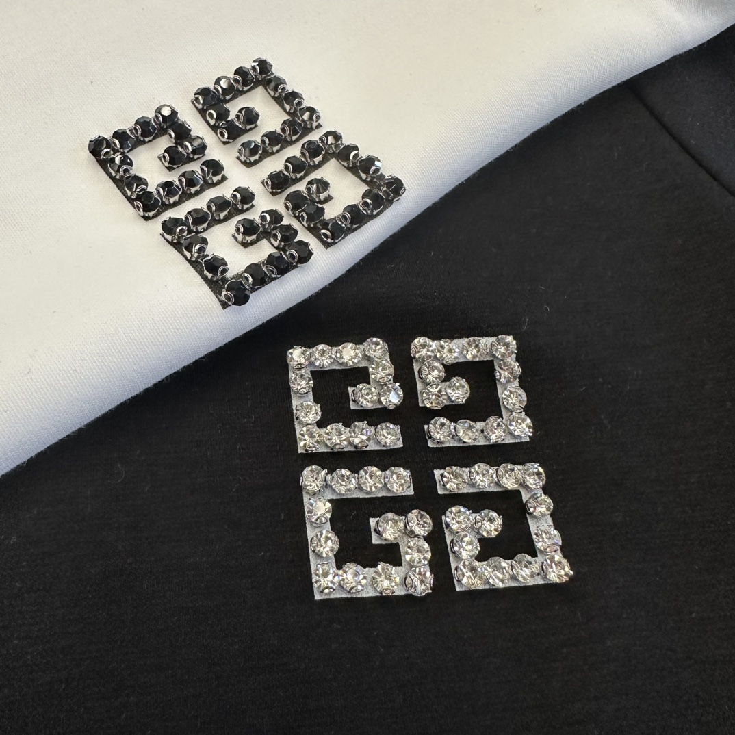 GIV Short Sleeve T-Shirt - Stylish & Comfortable (White & Black) 8 i1764922432 3865 5