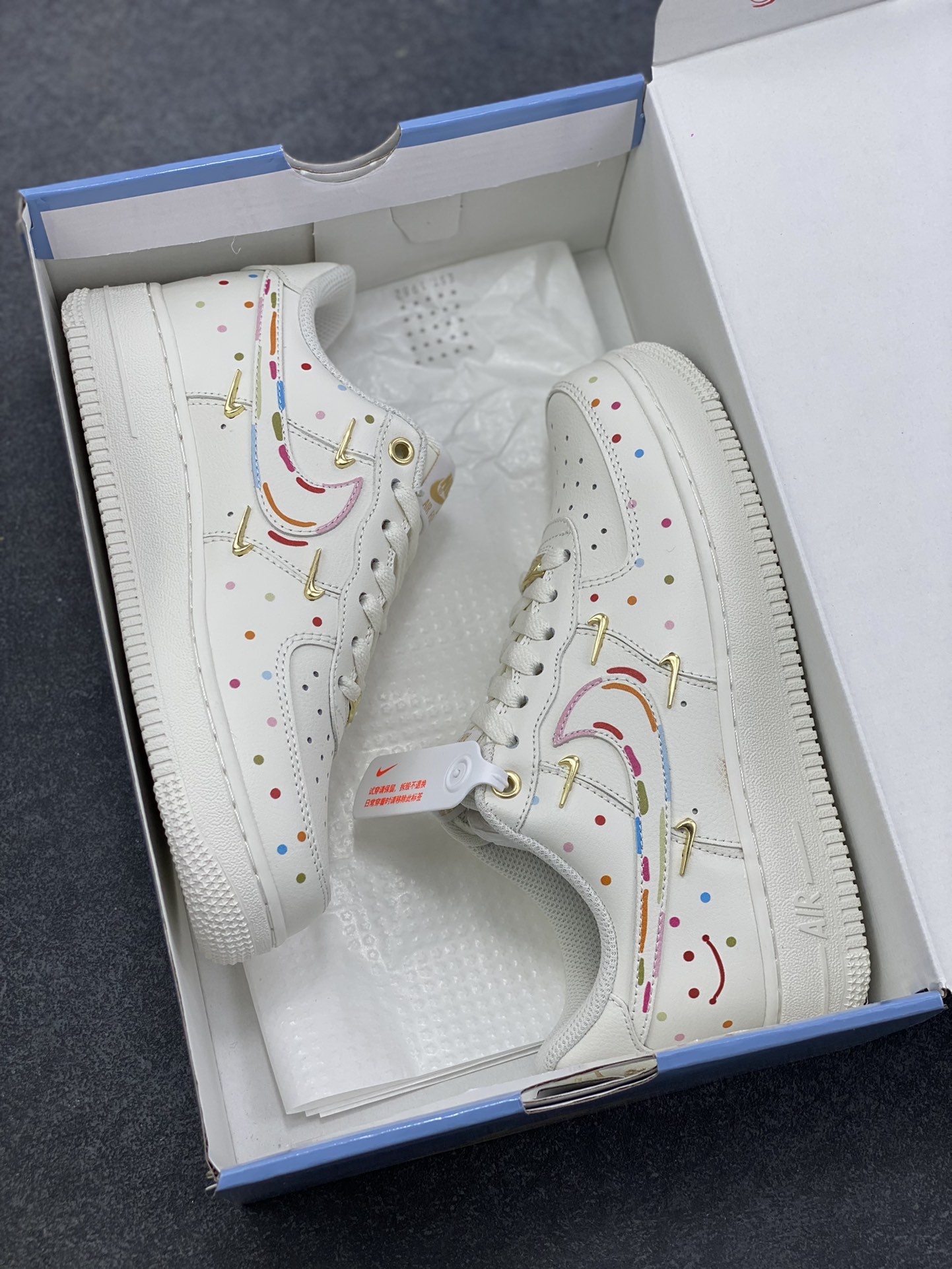 图片[9]-Nike Air Force 1 Low’07 四勾彩喷 空军一号低帮休闲板鞋 定制皮料 定制鞋盒 原楦原纸板 纯正空军版型 内置全掌气垫 货号：ZH0316-151 尺码：36 36.5 37.5 38 38.5 39 40 40.5 41 42 42.5 43 44 44.5 45-选品中心