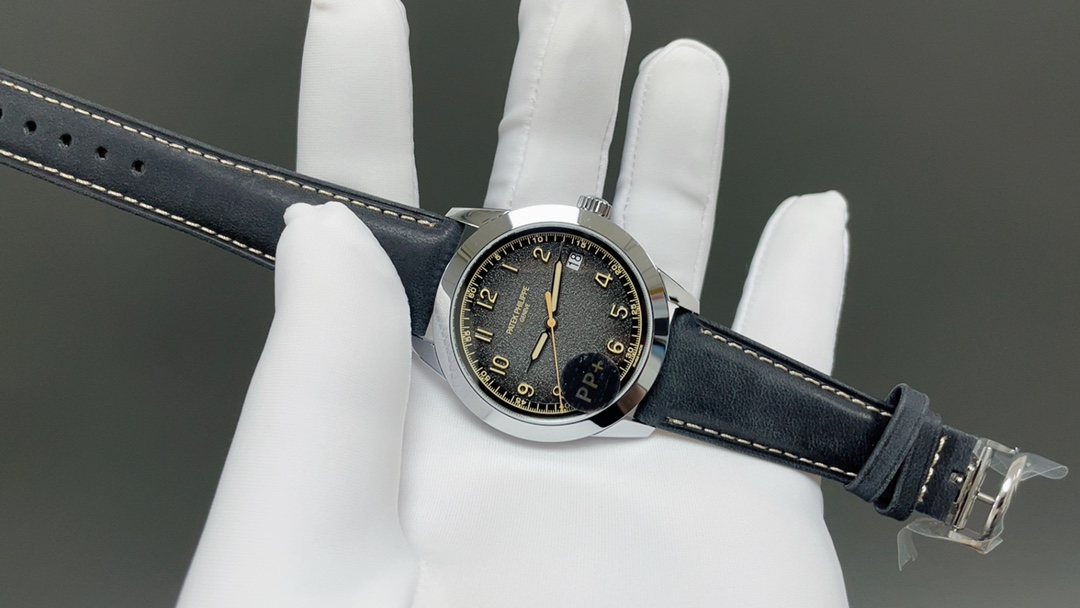Patek Philippe（百达翡丽） Style Beige Watches Lookbook Reference image 2