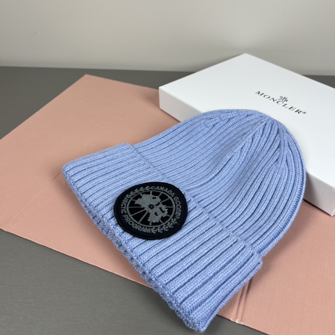配防尘袋加拿大鹅。CANADA GOOSE 官网最新羊毛针织帽，官网原单复刻.非常柔软亲肤，弹性很好！有