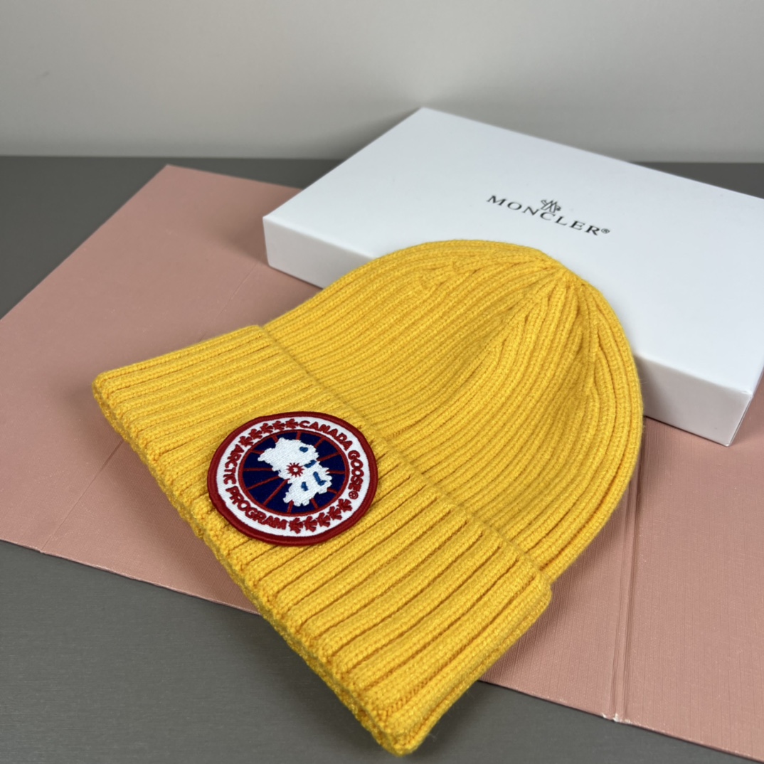 配防尘袋加拿大鹅。CANADA GOOSE 官网最新羊毛针织帽，官网原单复刻.非常柔软亲肤，弹性很好！有