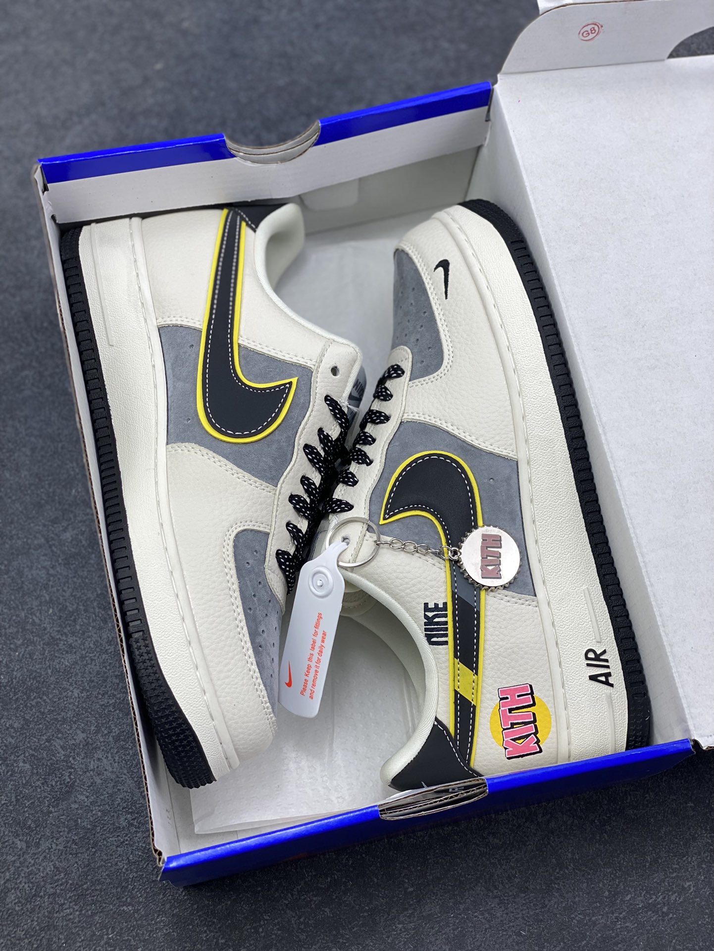 图片[9]-NIke Air Force 1 ‘07 Low “KITH联名——米灰黄边勾”空军一号 低帮 运动鞋 休闲鞋 折边针车 工艺难度大 原楦头原纸板 原装鞋盒 定制五金配件 内置全掌气垫 原厂鞋底 货号：SY1388-013 尺码：36 36.5 37.5 38 38.5 39 40 40.5 41 42 42.5 43 44 44.5 45-选品中心